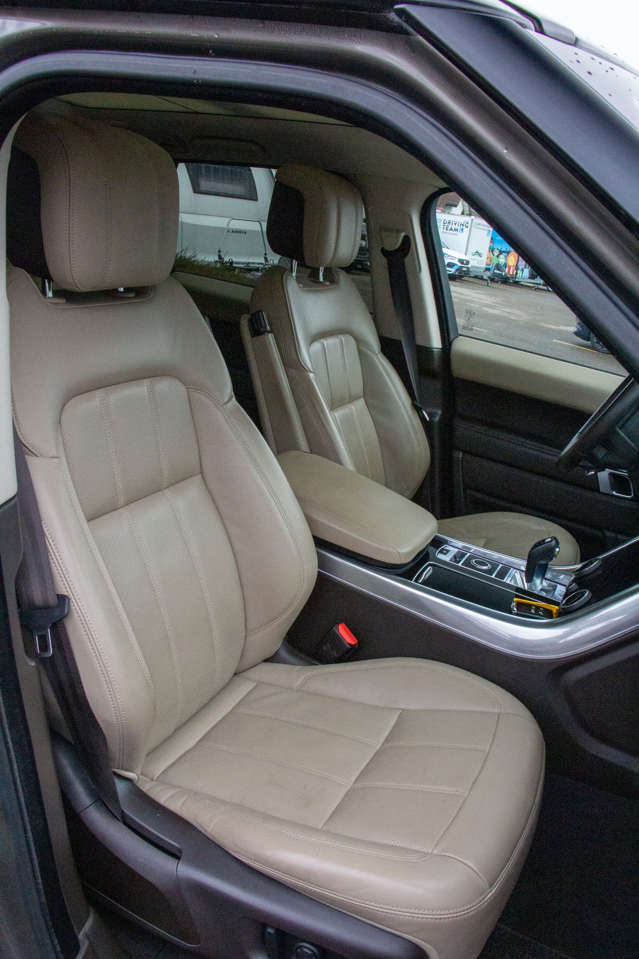 LAND ROVER Range Rover Sport D300 3.0D I6 MHEV HSE Dynamic Automatic-image-8