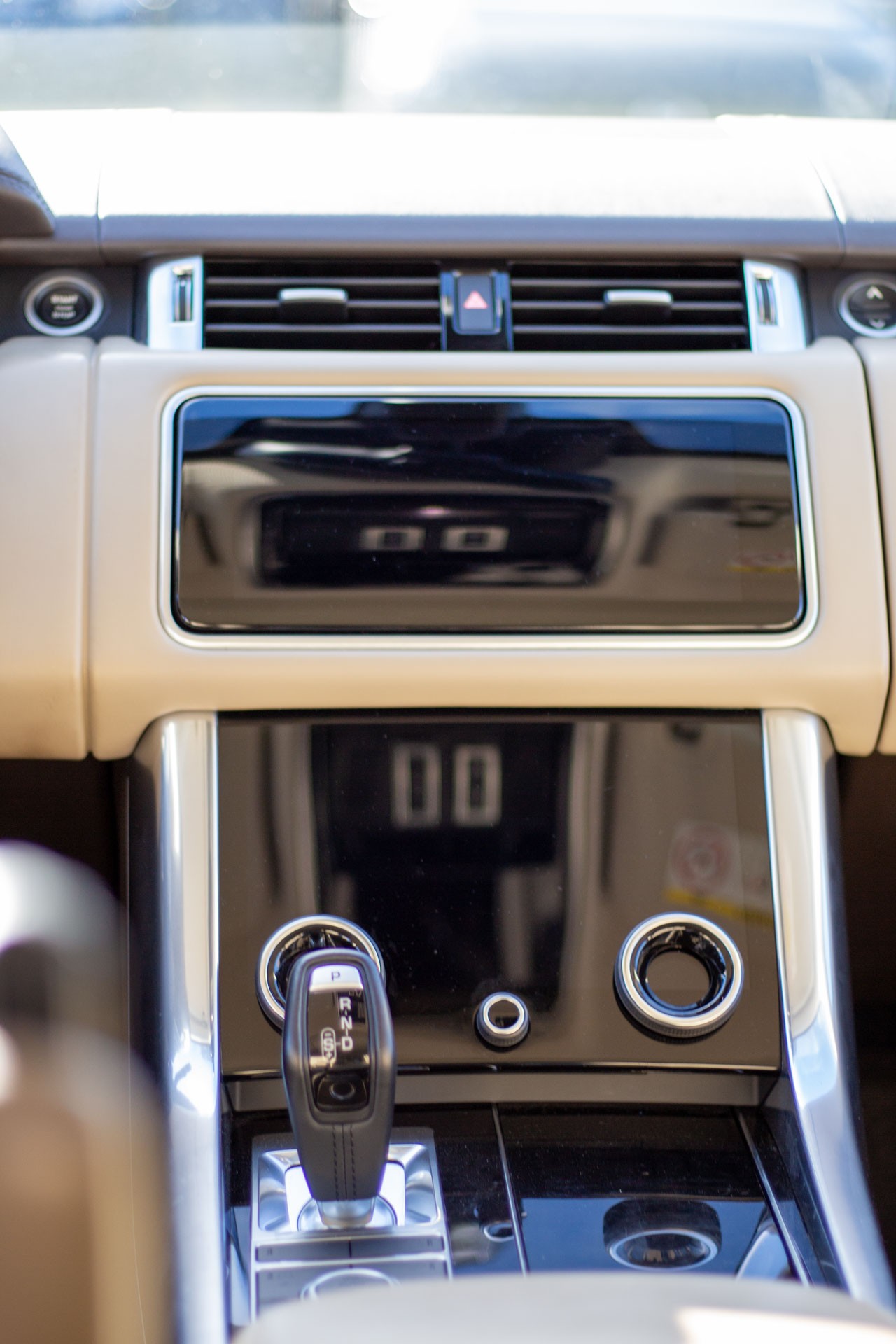 LAND ROVER Range Rover Sport D300 3.0D I6 MHEV HSE Dynamic Automatic-image-6
