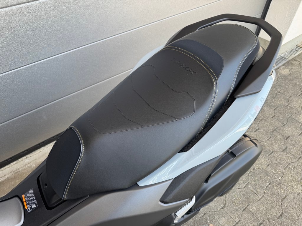 YAMAHA GPD125A N-Max-image-9