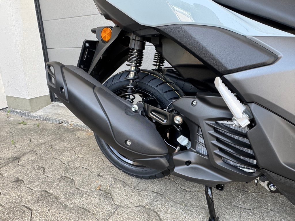 YAMAHA GPD125A N-Max-image-6