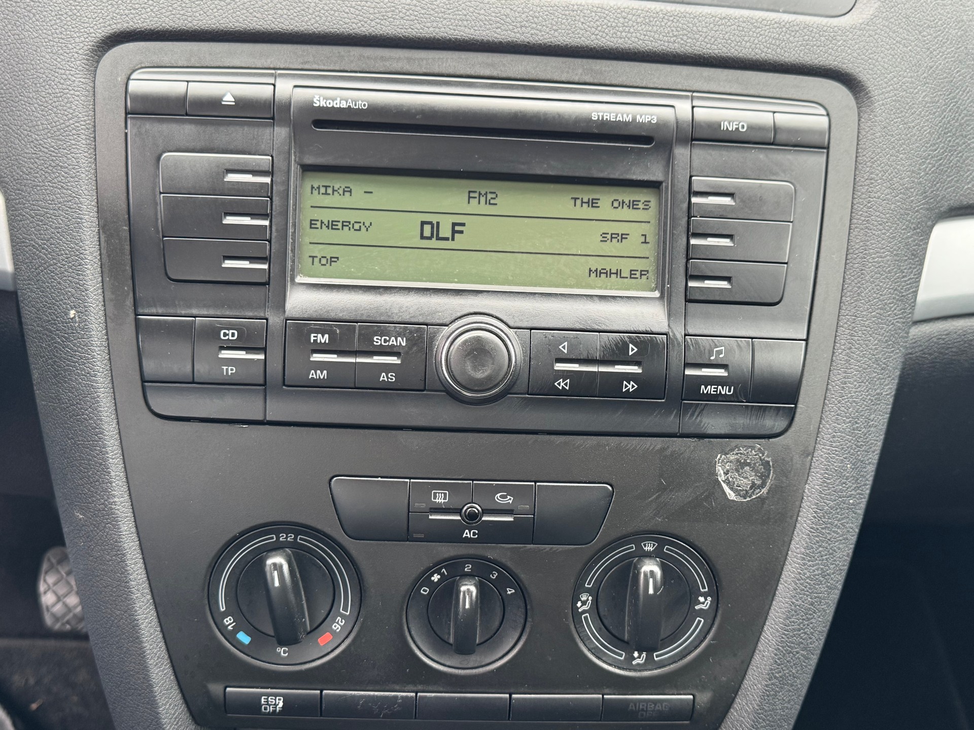 SKODA Octavia 1.9 TDI Adventure 4x4-image-10