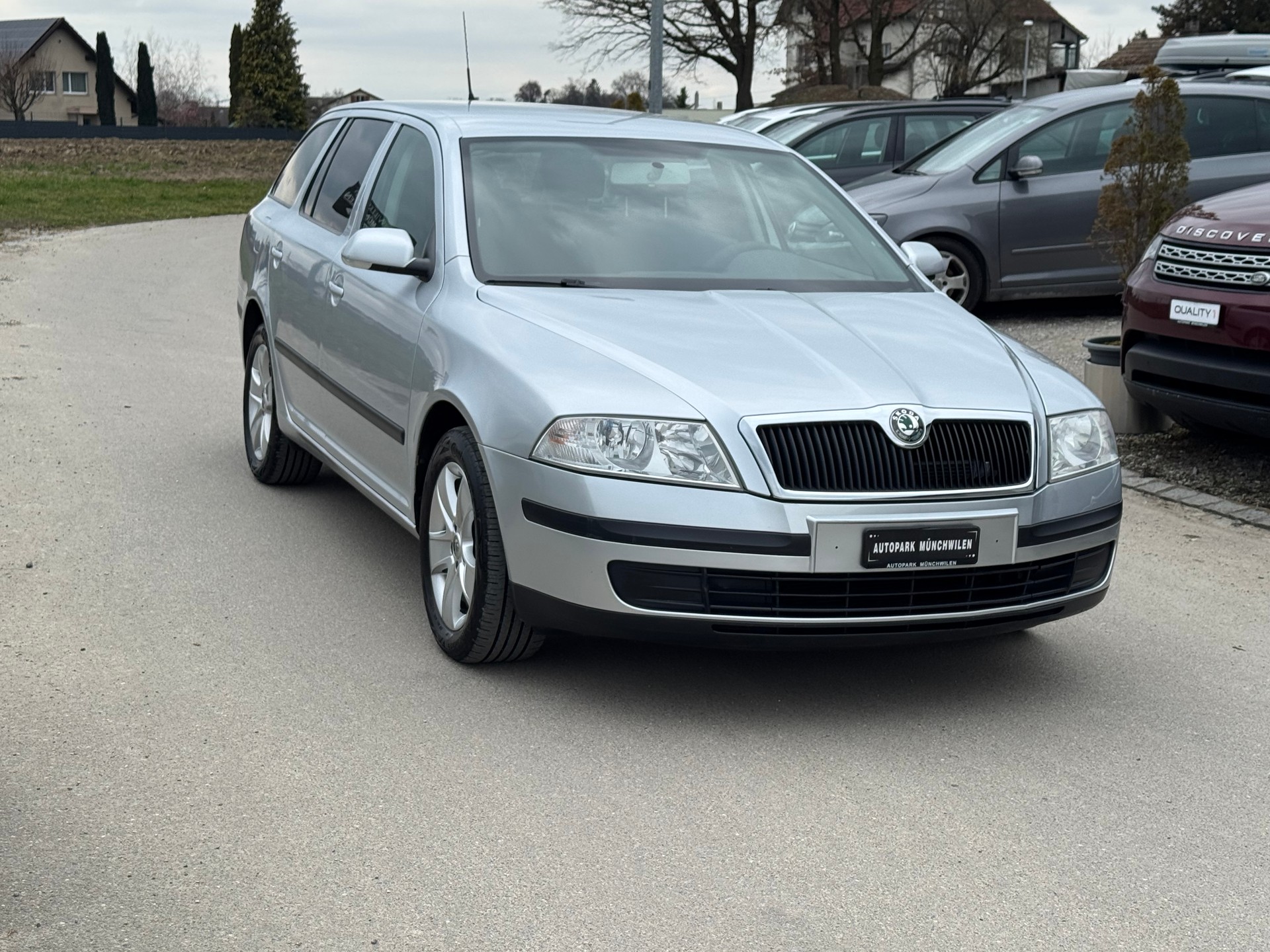 SKODA Octavia 1.9 TDI Adventure 4x4-image-1