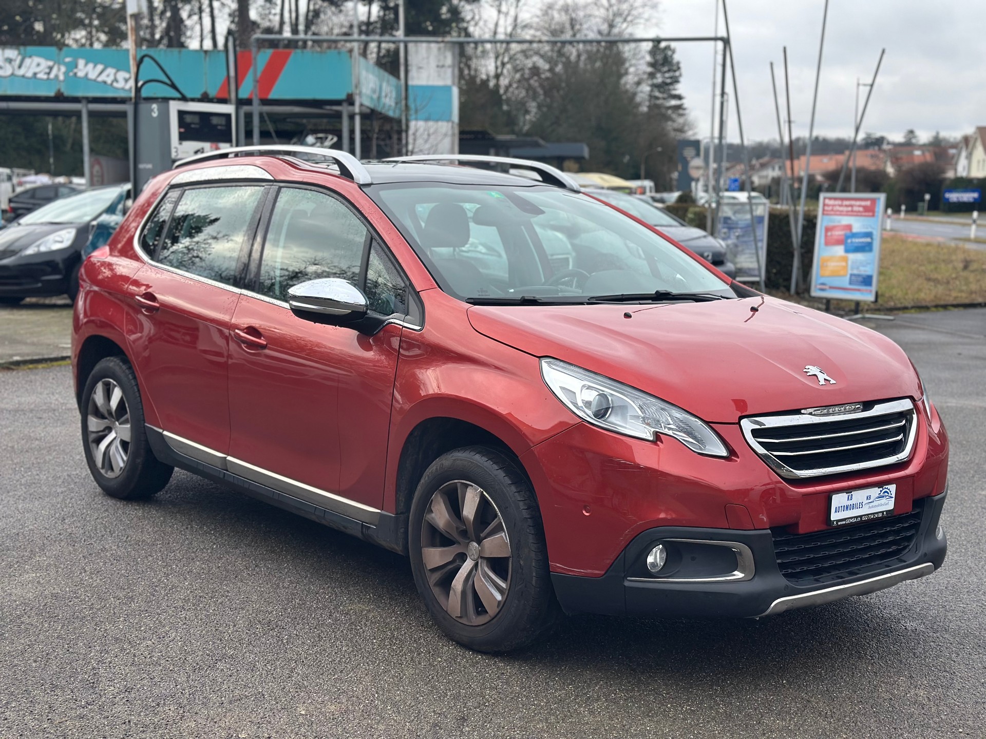 PEUGEOT 2008 1.2 PureTech Allure