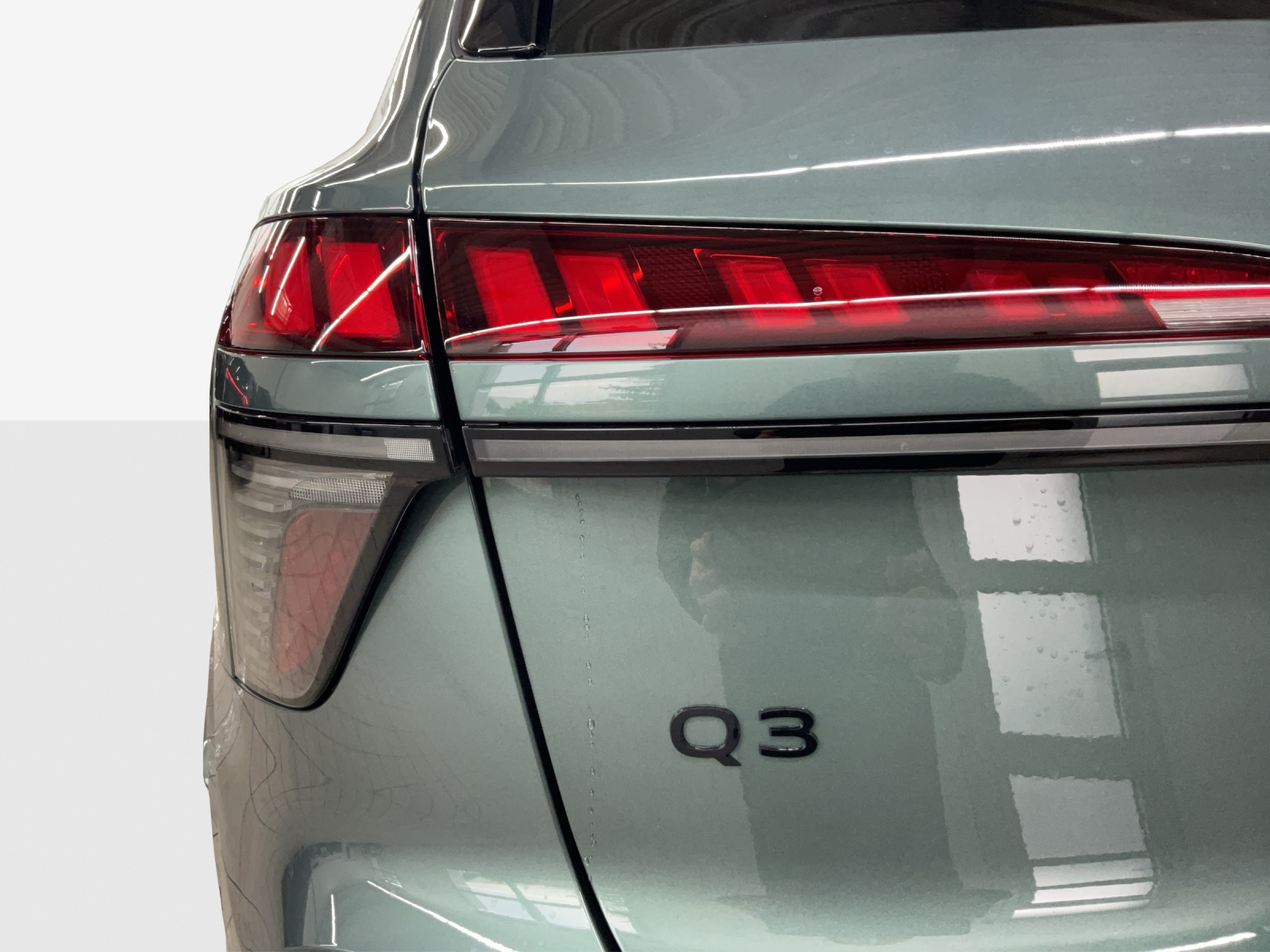 AUDI Q3 SUV 110 kW TFSI S tronic-image-15