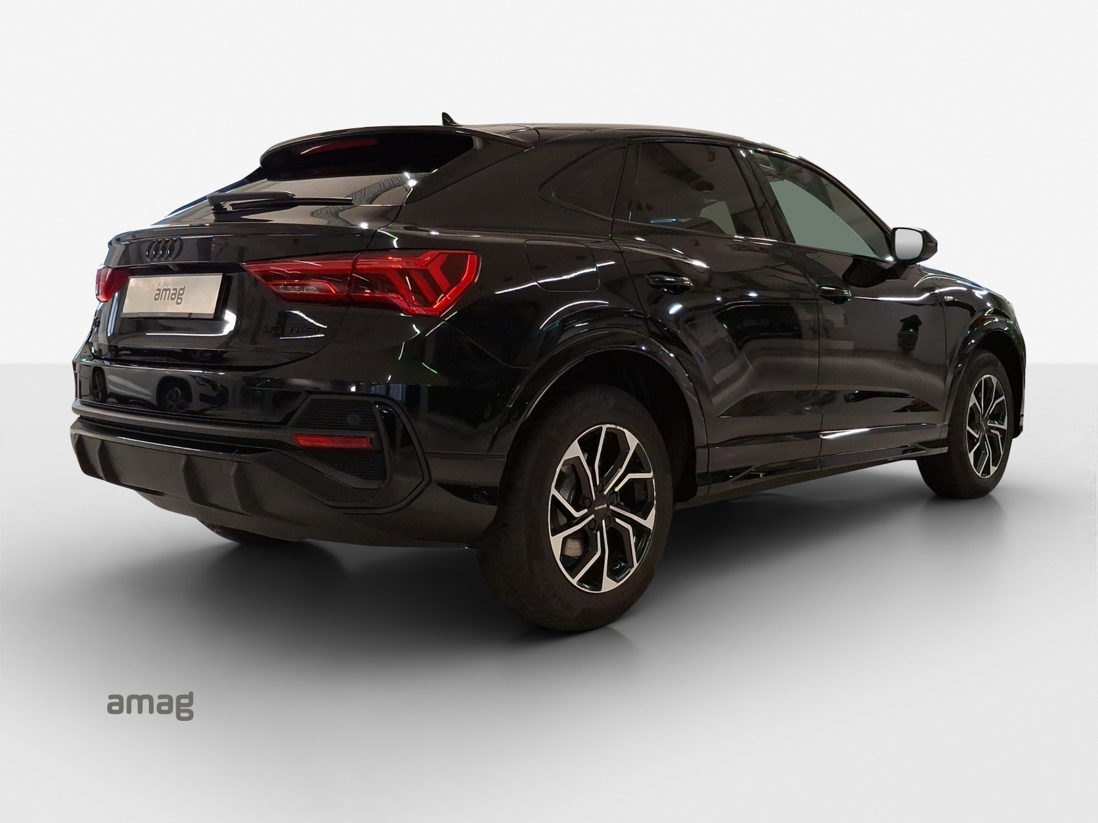 AUDI Q3 Sportback 35 TFSI S line Attraction S-tronic-image-4