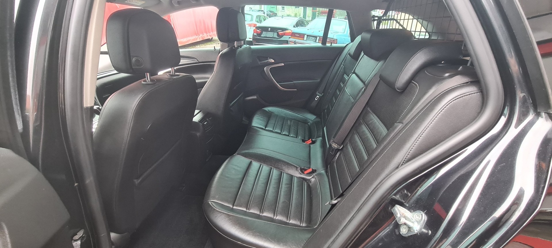 OPEL Insignia Sports Tourer 1.6 Turbo Cosmo Automatic-image-12