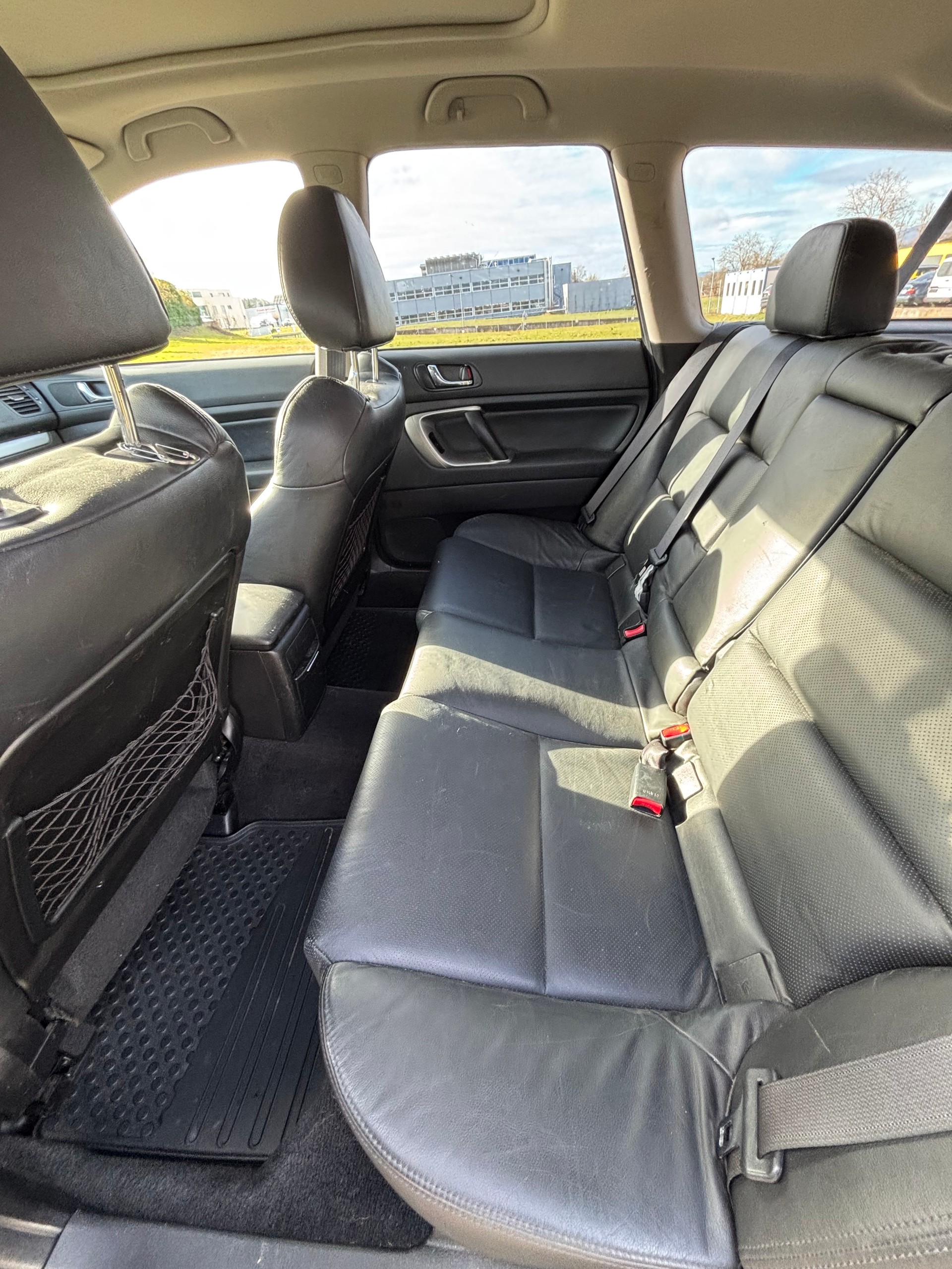 SUBARU Legacy 2.0D AWD Limited-image-8