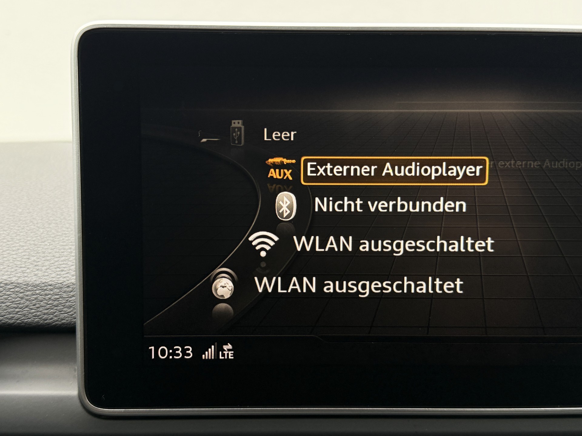AUDI A4 Limousine 2.0 TFSI Sport S-tronic / CH-Fahrzeug / Gratis Service / 8-fach ALU bereift-image-19
