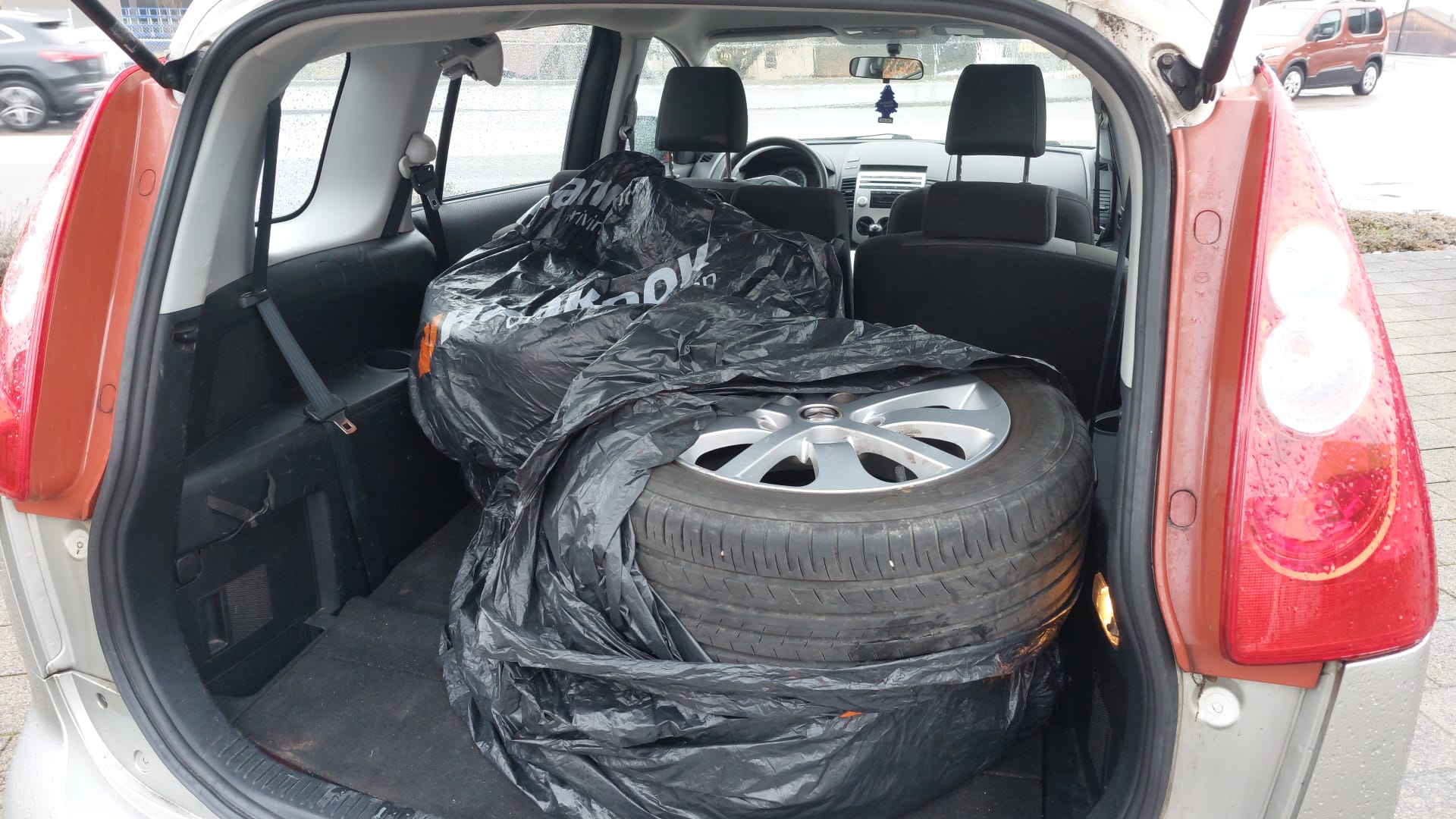 MAZDA 5 1.8 16V Confort-image-6