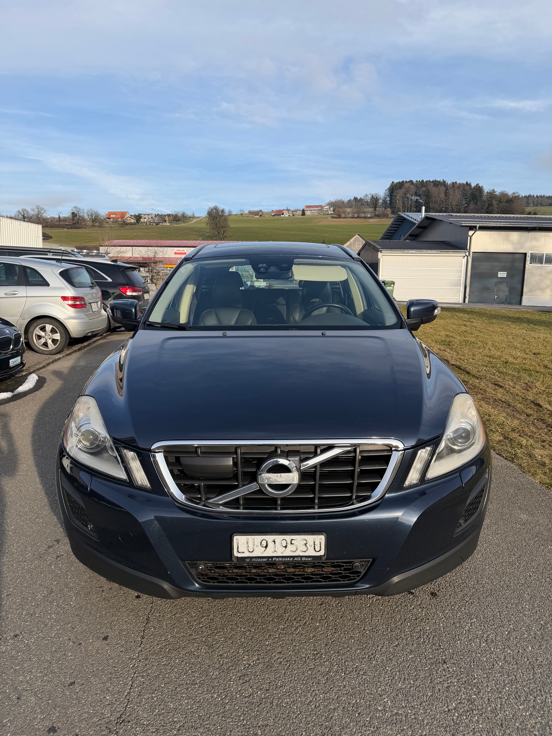 VOLVO XC60 D5 AWD Kinetic Geartronic-image-1