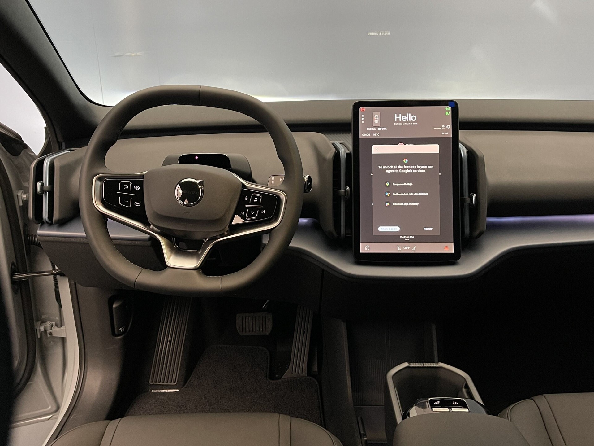 VOLVO EX30 E60 Plus-image-8