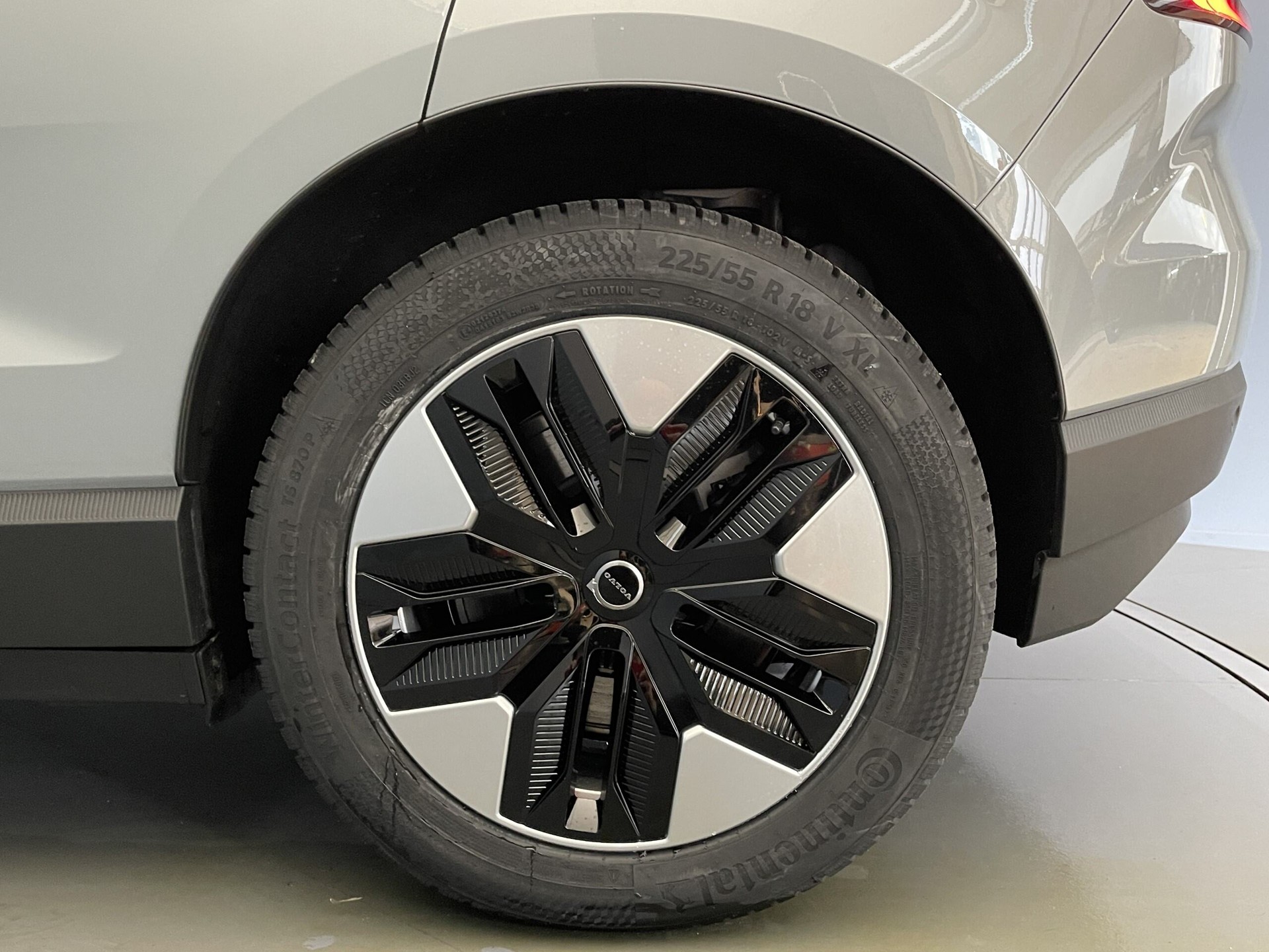 VOLVO EX30 E60 Plus-image-5