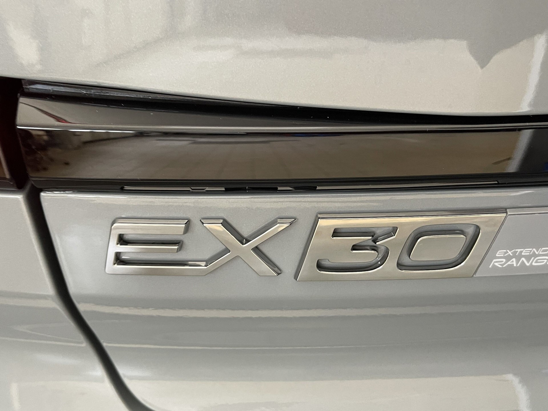 VOLVO EX30 E60 Plus-image-11