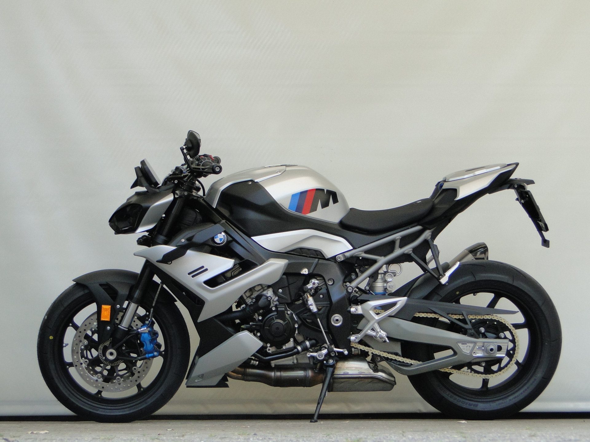 BMW M 1000 R