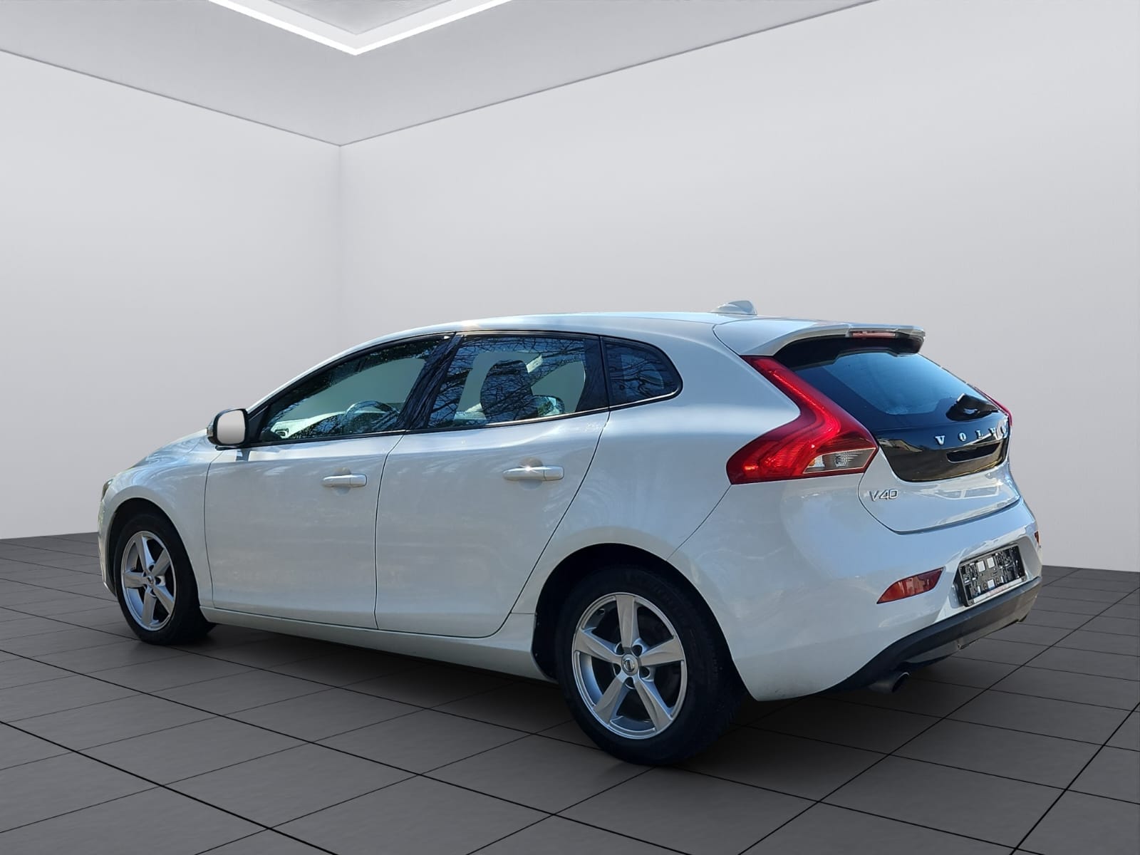 VOLVO V40 D3 Inscription-image-4
