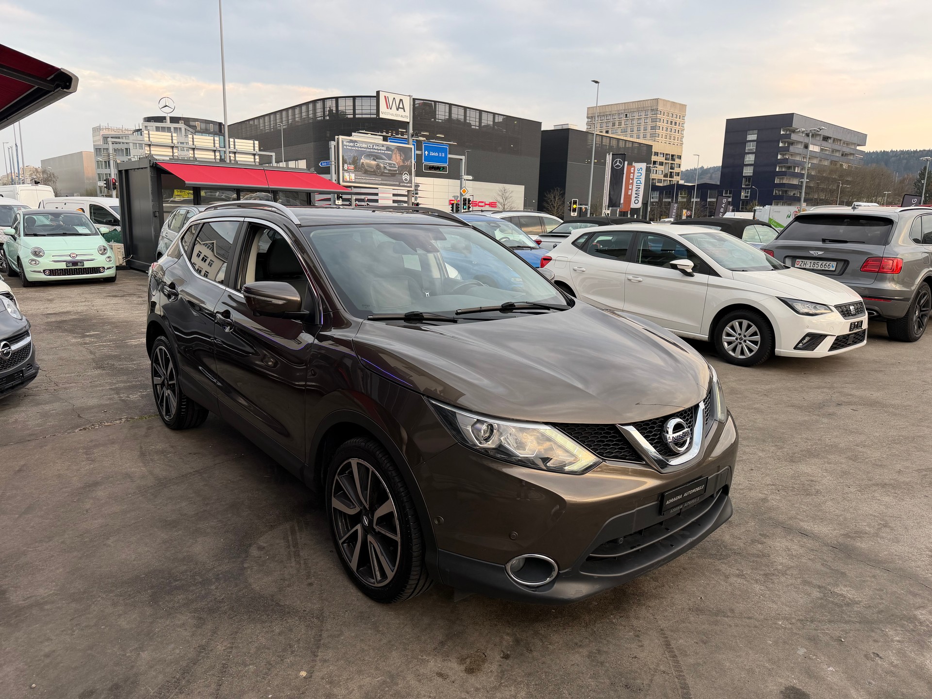 NISSAN Qashqai 1.6 dCi tekna Xtronic CVT-image-6