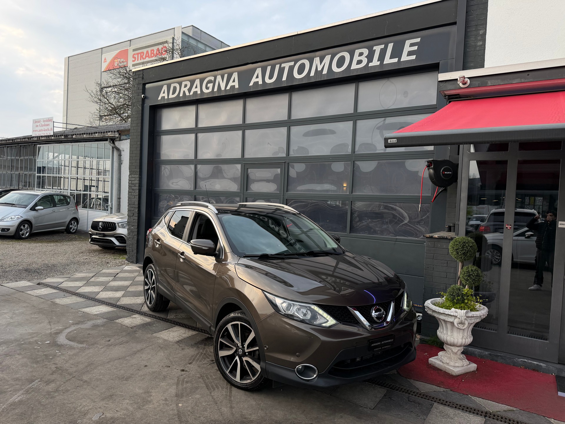 NISSAN Qashqai 1.6 dCi tekna Xtronic CVT-image-0