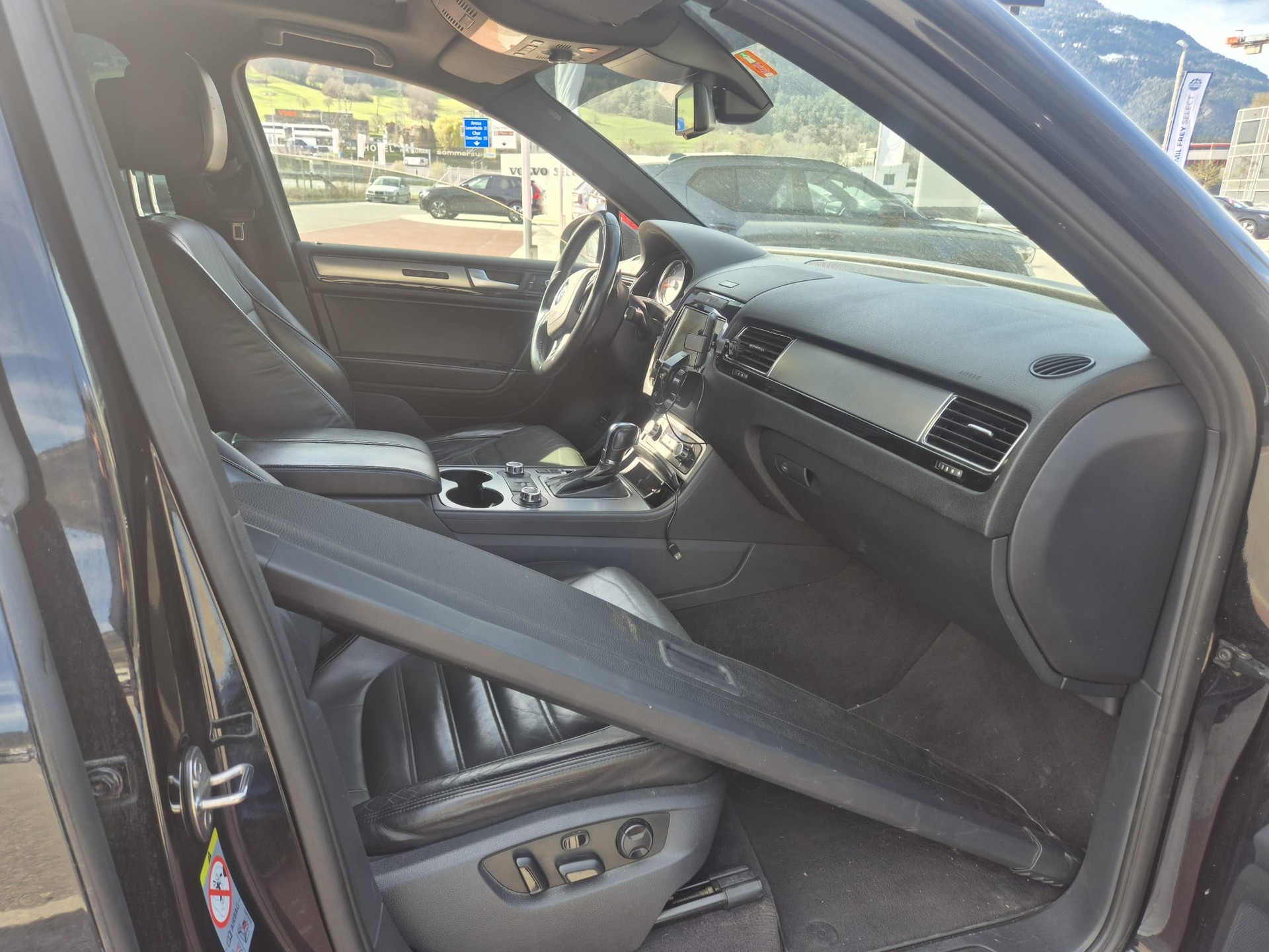 VW Touareg 4.2 TDI Tiptronic-image-11