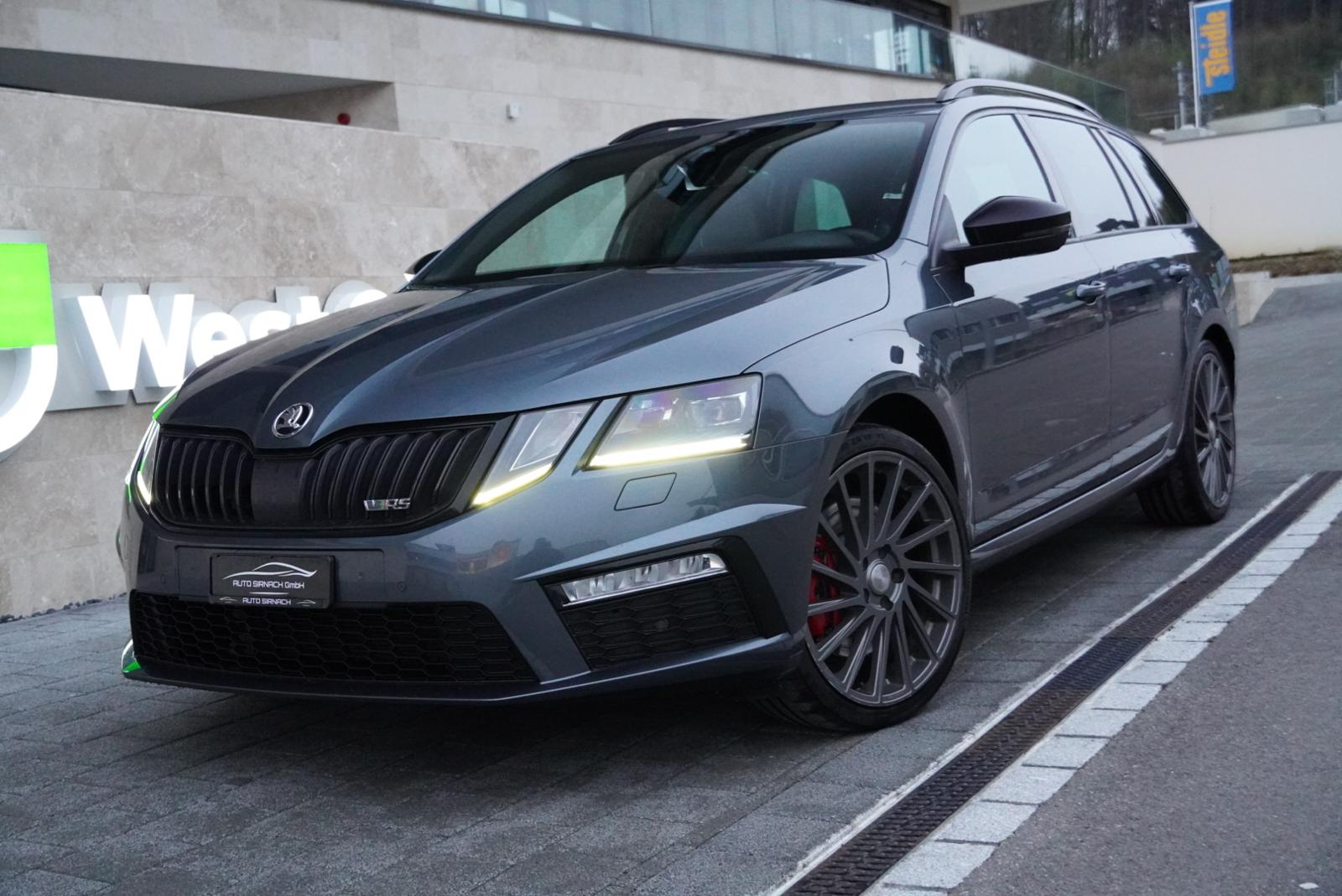 SKODA Octavia Combi 2.0 TSI RS Prag DSG