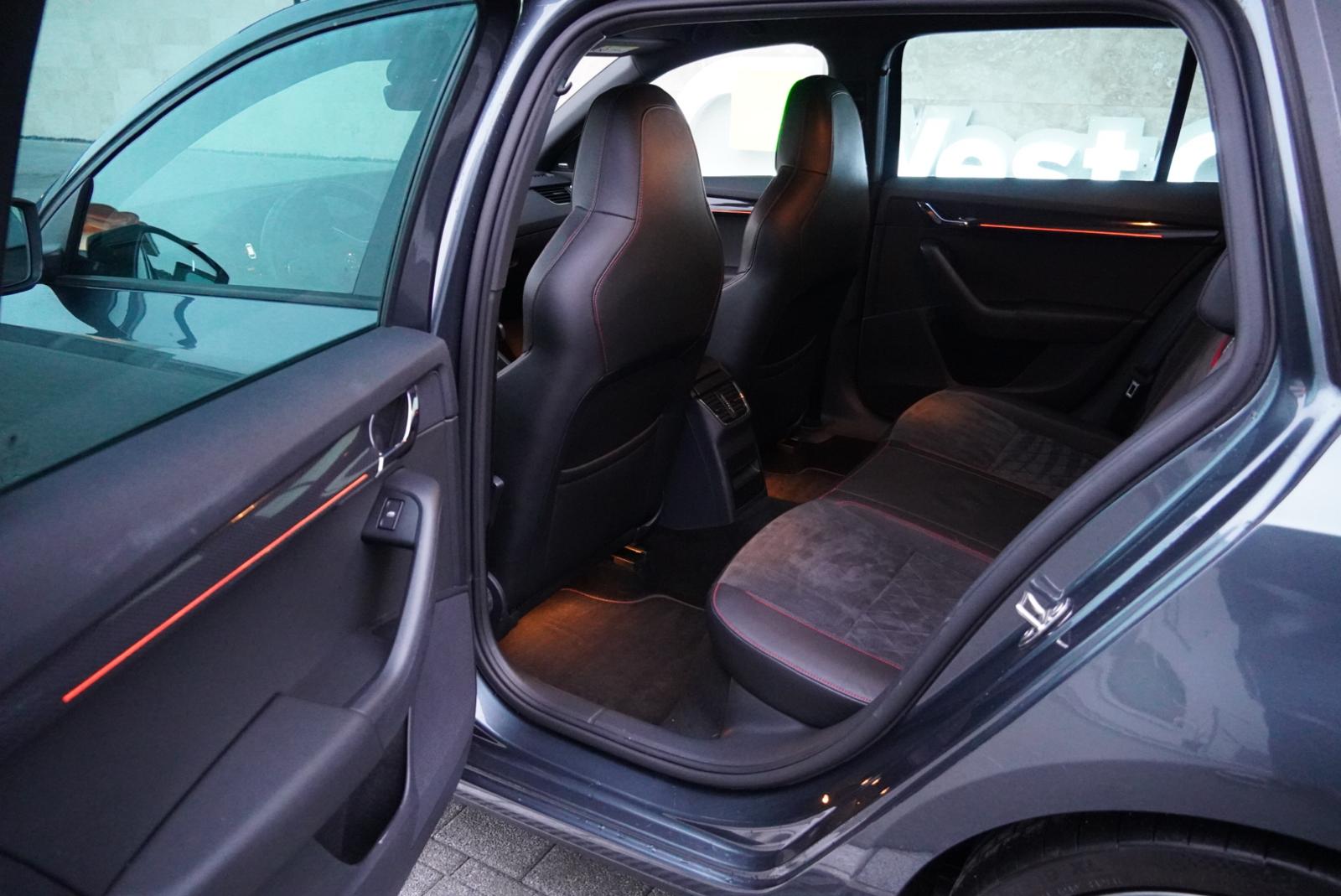 SKODA Octavia Combi 2.0 TSI RS Prag DSG-image-23