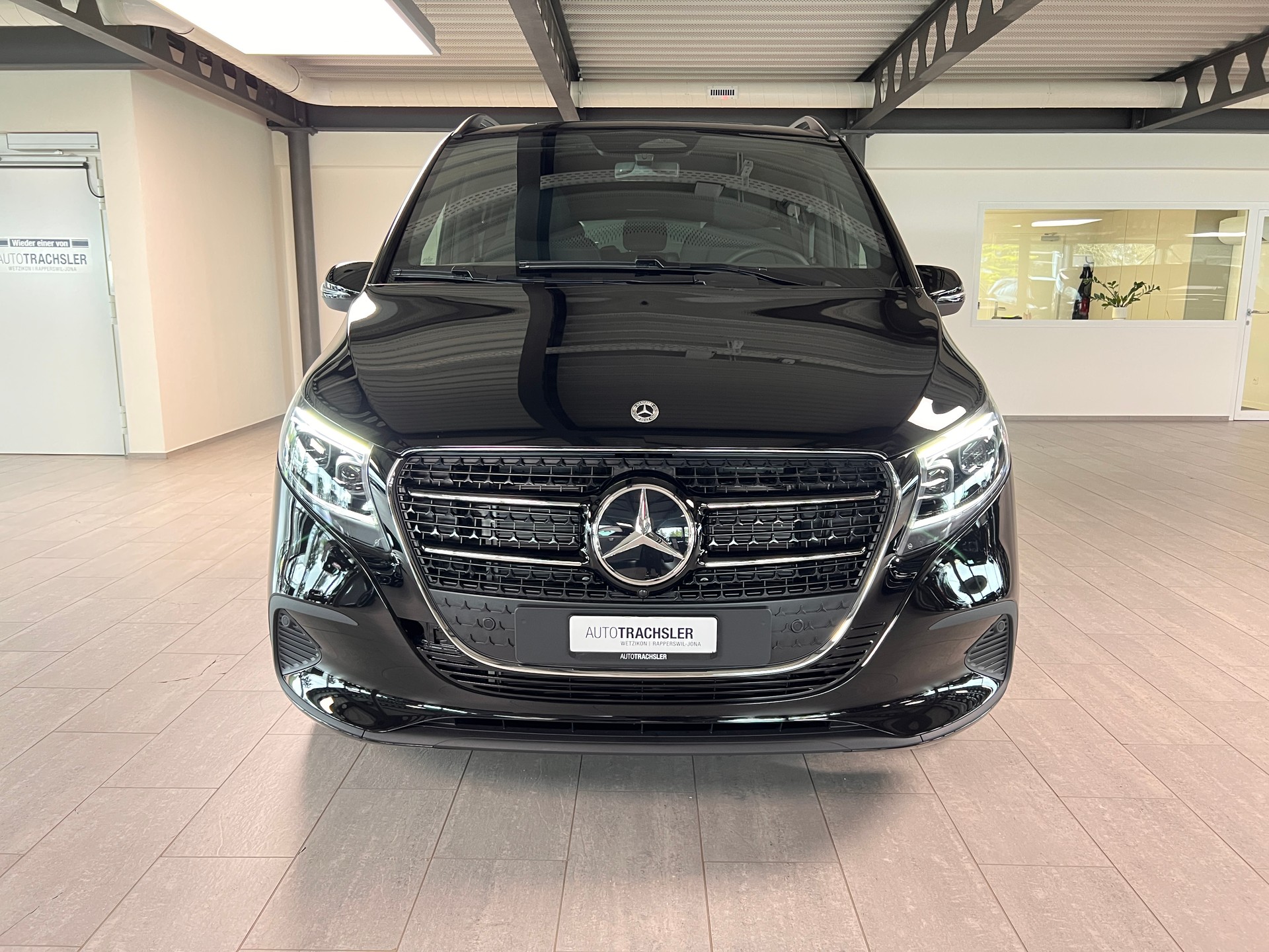 MERCEDES-BENZ V 250 d lang 4Matic Trend 9G-Tronic-image-1