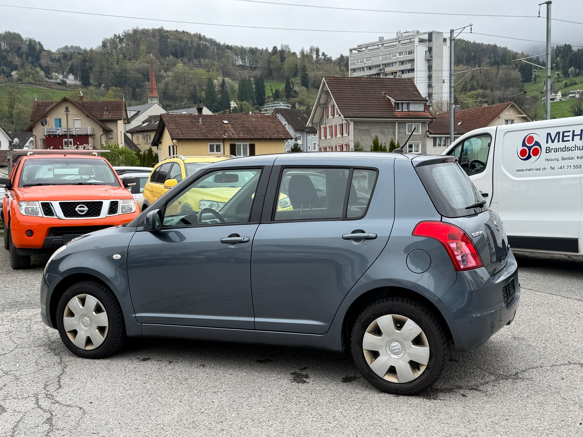 SUZUKI Swift 1.3i 16V GL 4x4-image-14