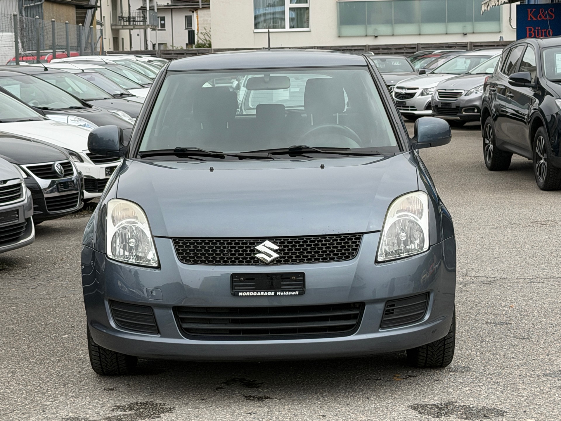 SUZUKI Swift 1.3i 16V GL 4x4-image-0