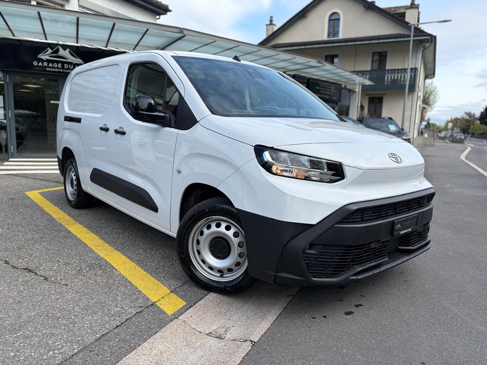 TOYOTA Proace City Van 1.2 Active Long-image-0