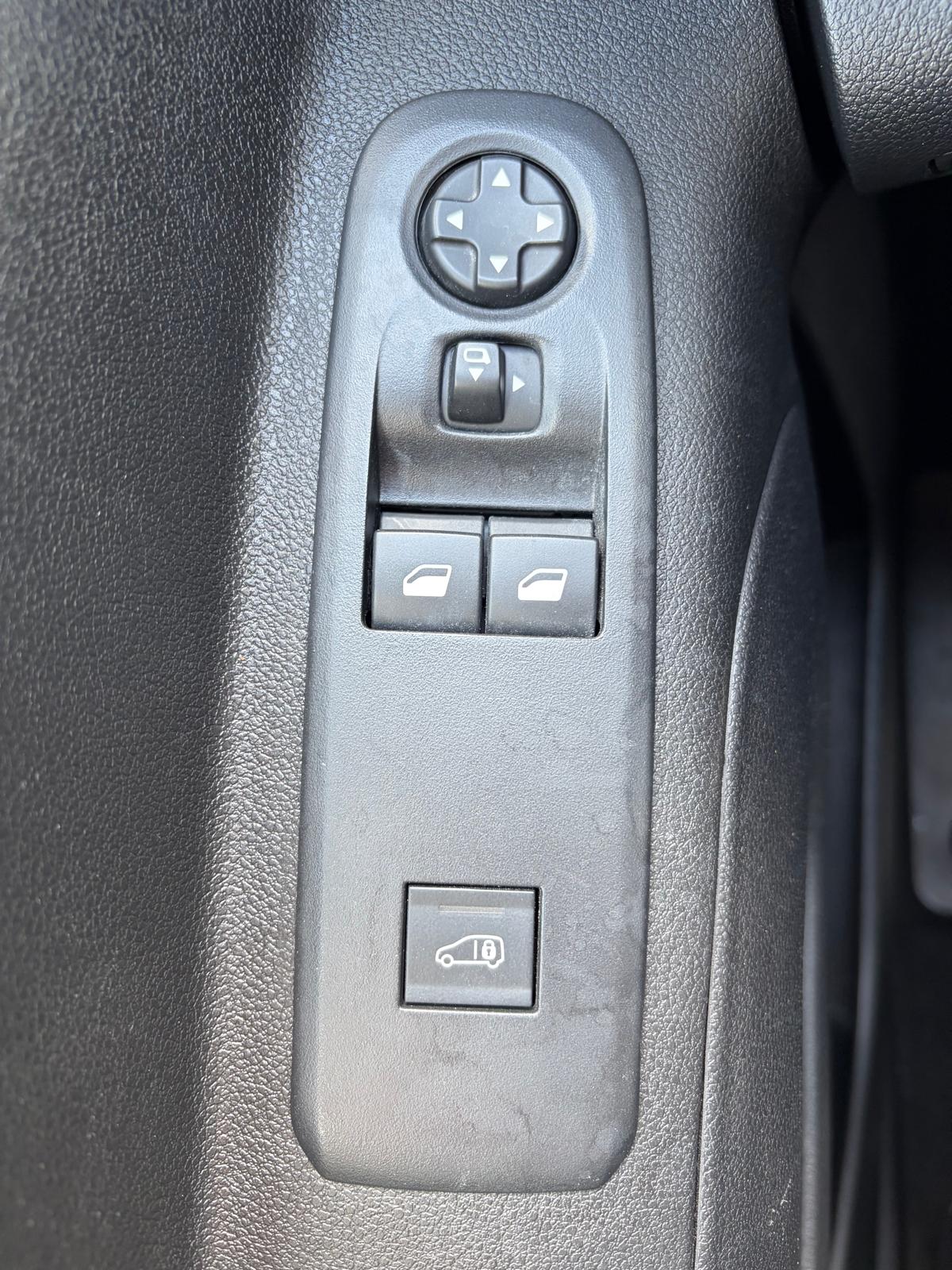 TOYOTA Proace City Van 1.2 Active Long-image-14