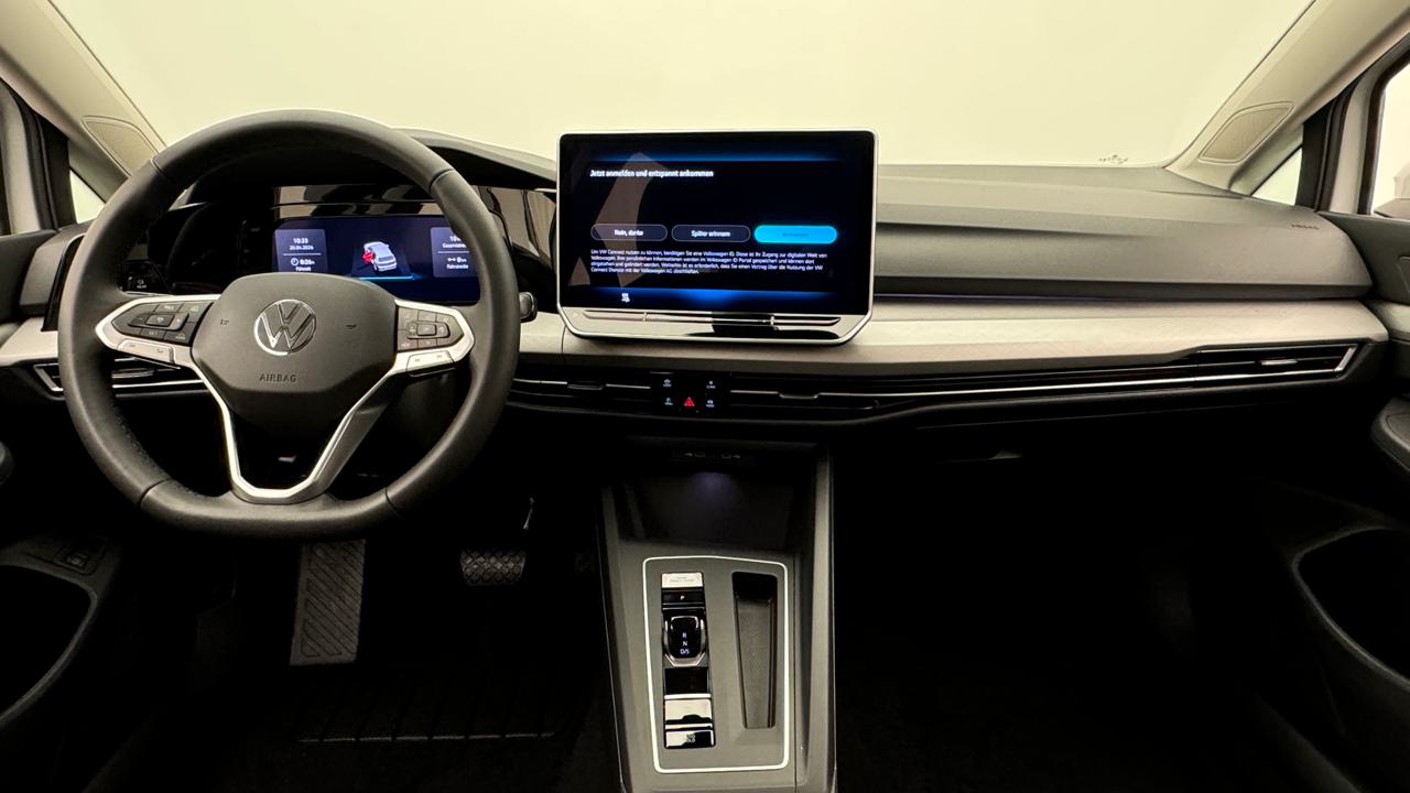 VW Golf VIII 1.5 TSI PHEV Limited-image-5