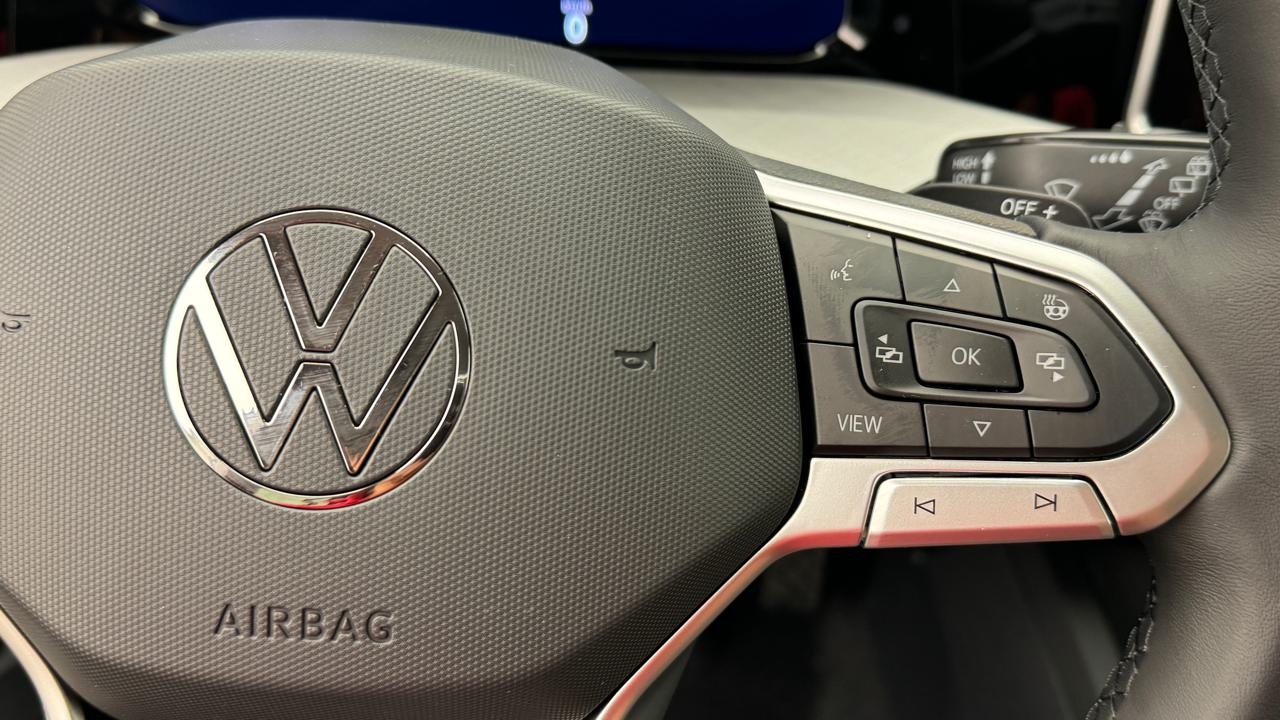 VW Golf VIII 1.5 TSI PHEV Limited-image-9