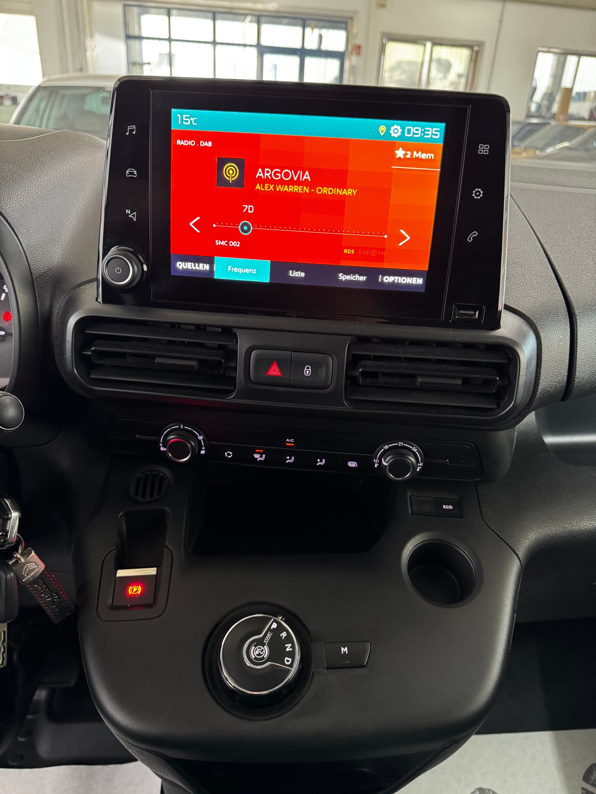 CITROEN Berlingo Van 1.2 Pure Tech 130 s/s Driver EAT8-image-16