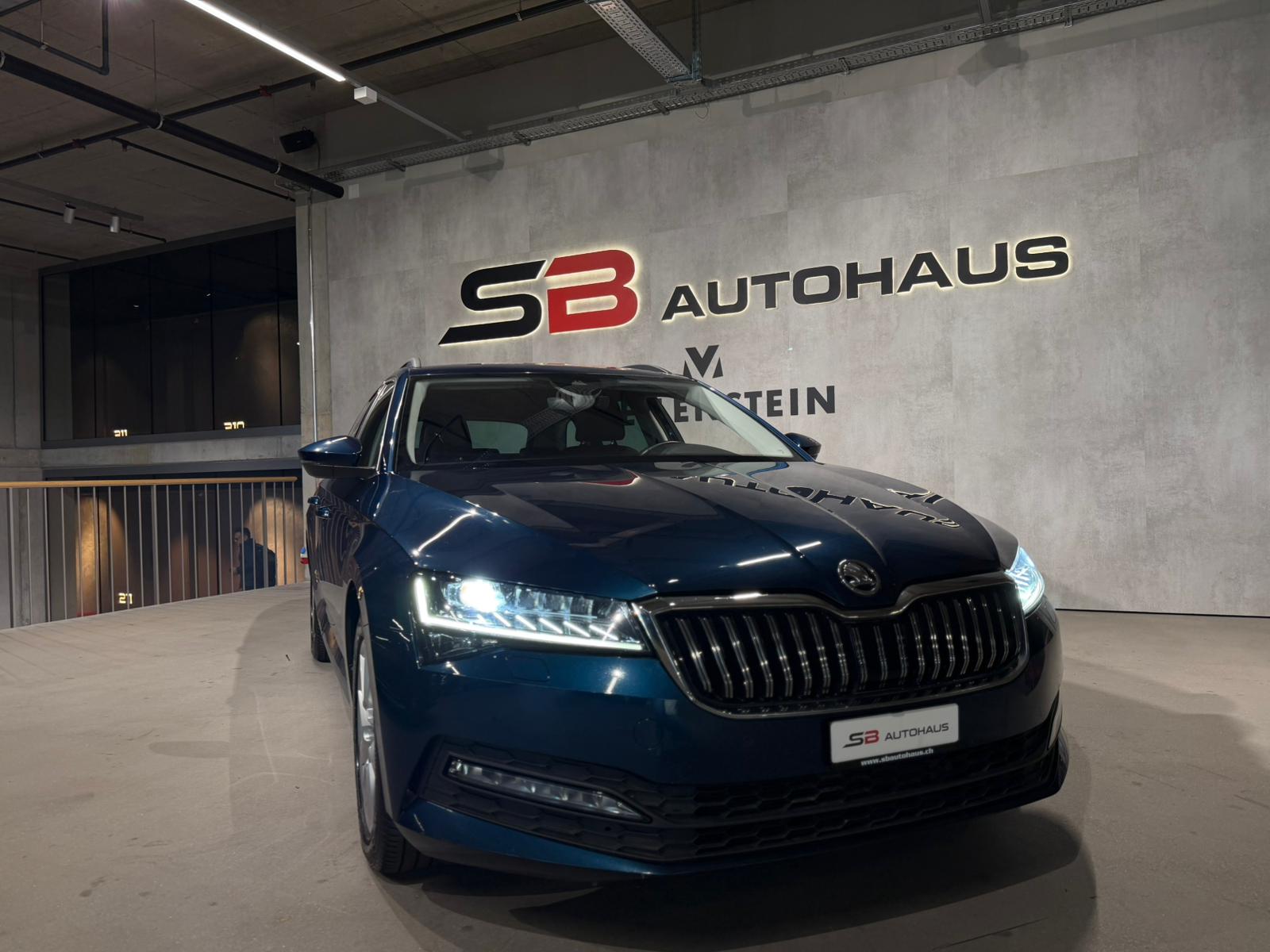 SKODA Superb Combi 2.0 TDi Ambition DSG-showroom-element-2