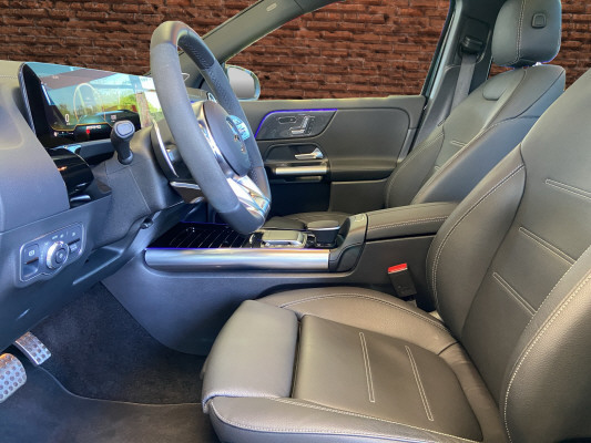 MERCEDES-BENZ GLA 45 S AMG 4Matic+-image-10