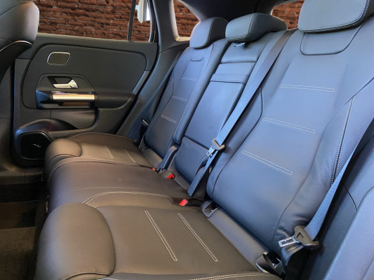 MERCEDES-BENZ GLA 45 S AMG 4Matic+-image-13