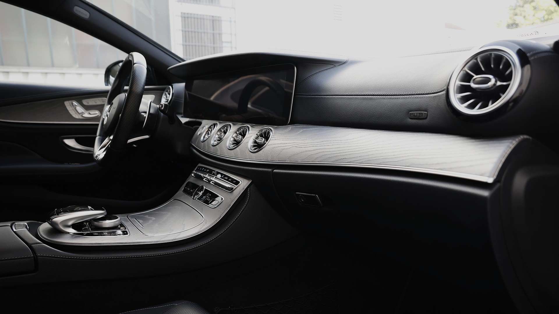 MERCEDES-BENZ CLS 53 AMG 4 Matic+-image-17