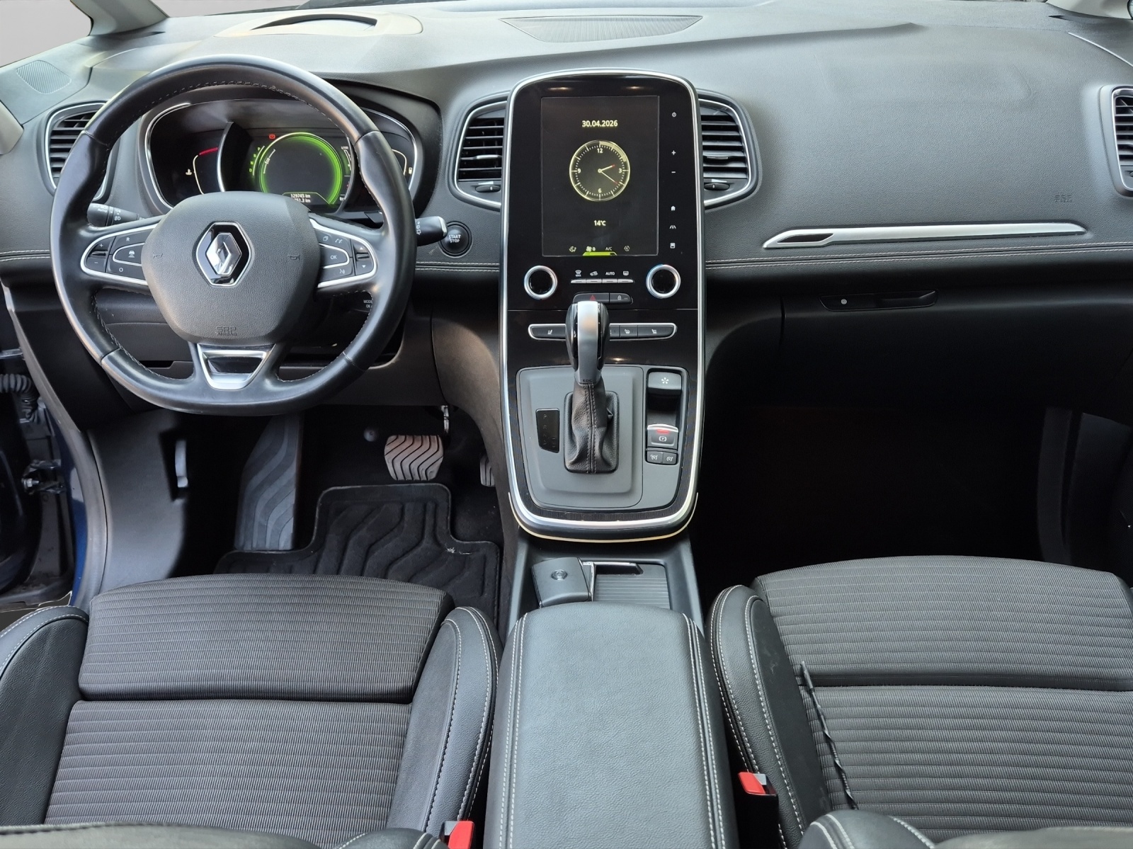RENAULT Scénic 1.5 dCi Bose EDC-image-7