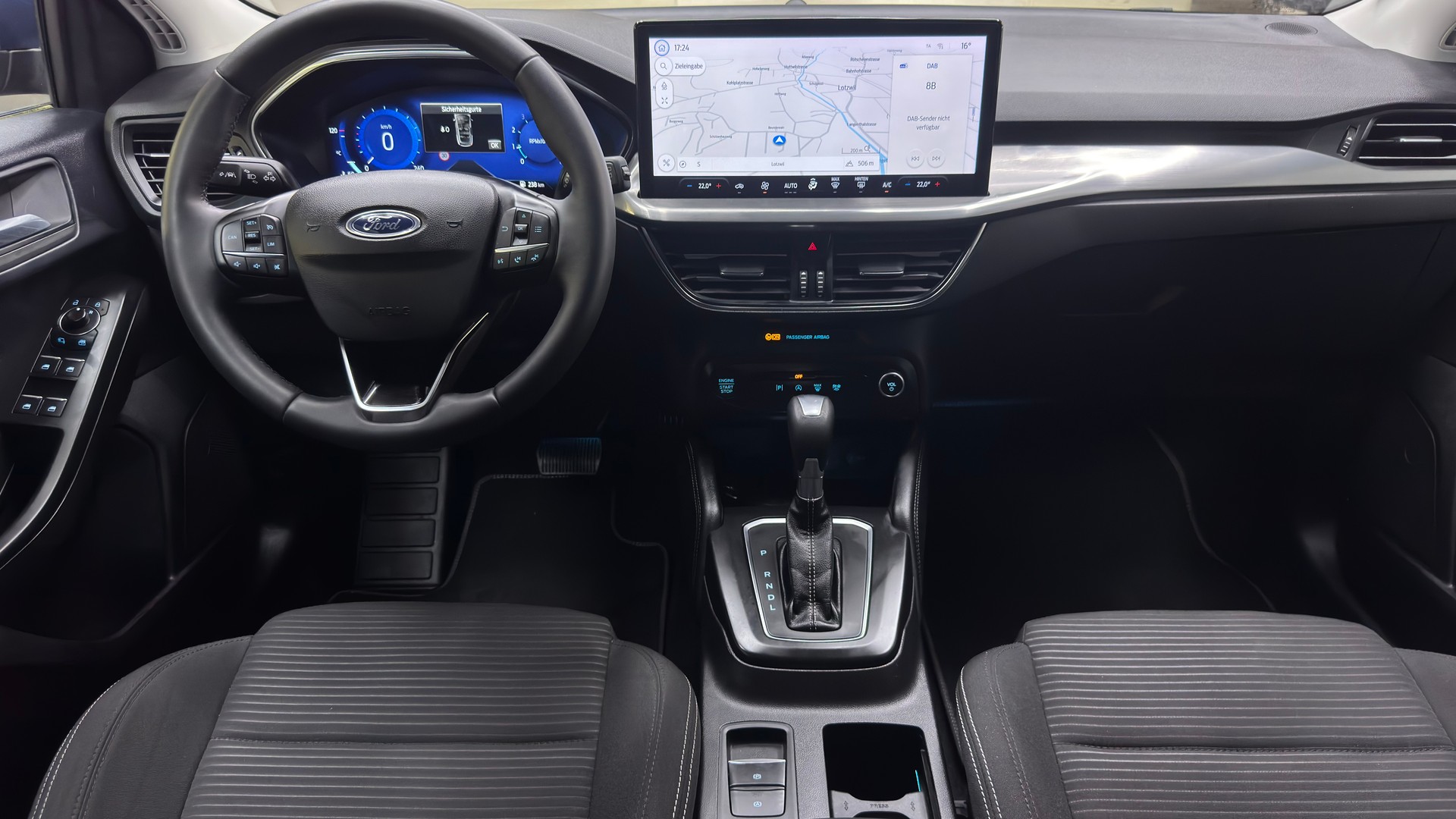 FORD Focus 1.0 MHEV Titanium X Automatic-image-5