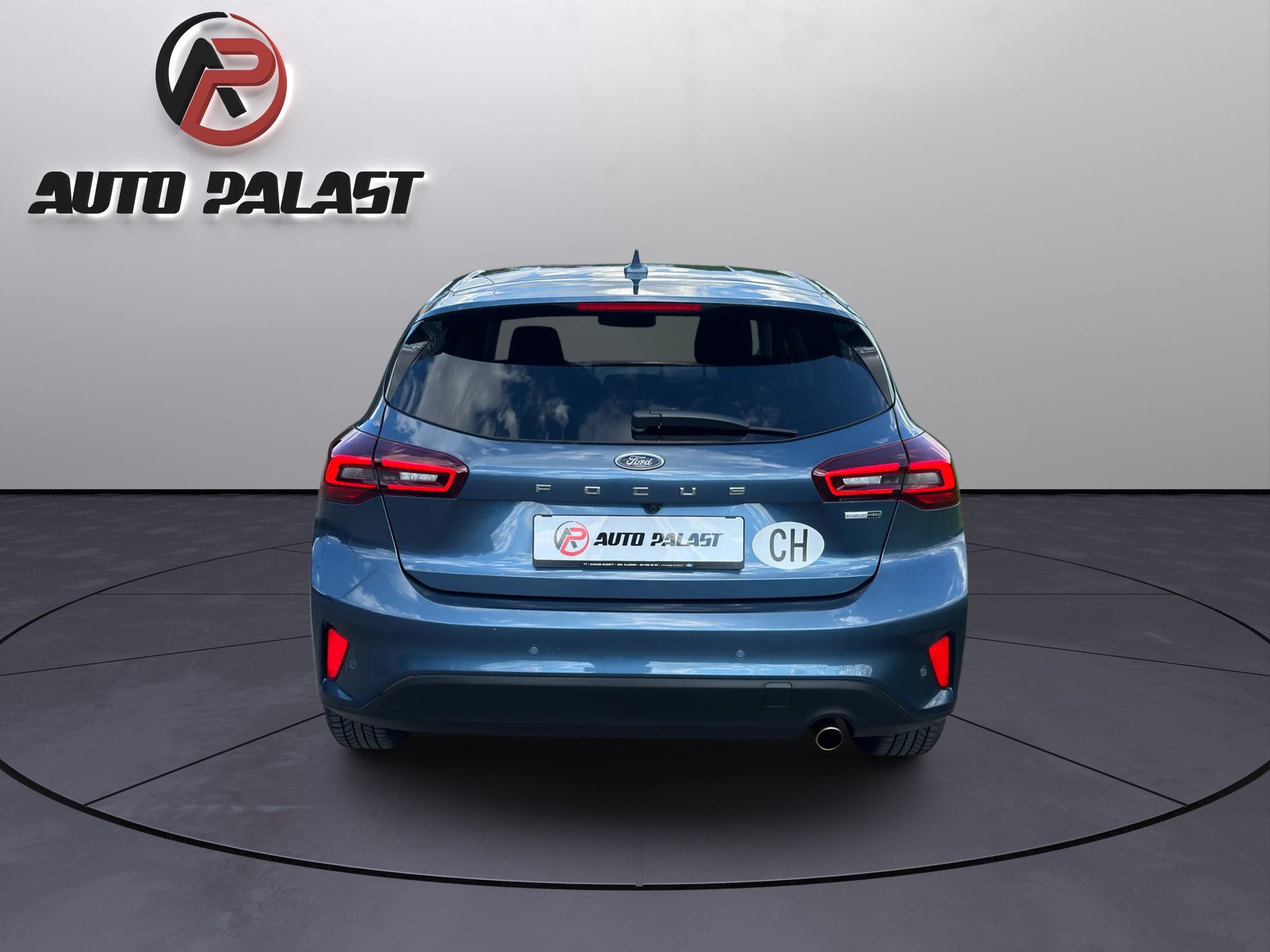 FORD Focus 1.0 MHEV Titanium X Automatic-image-3