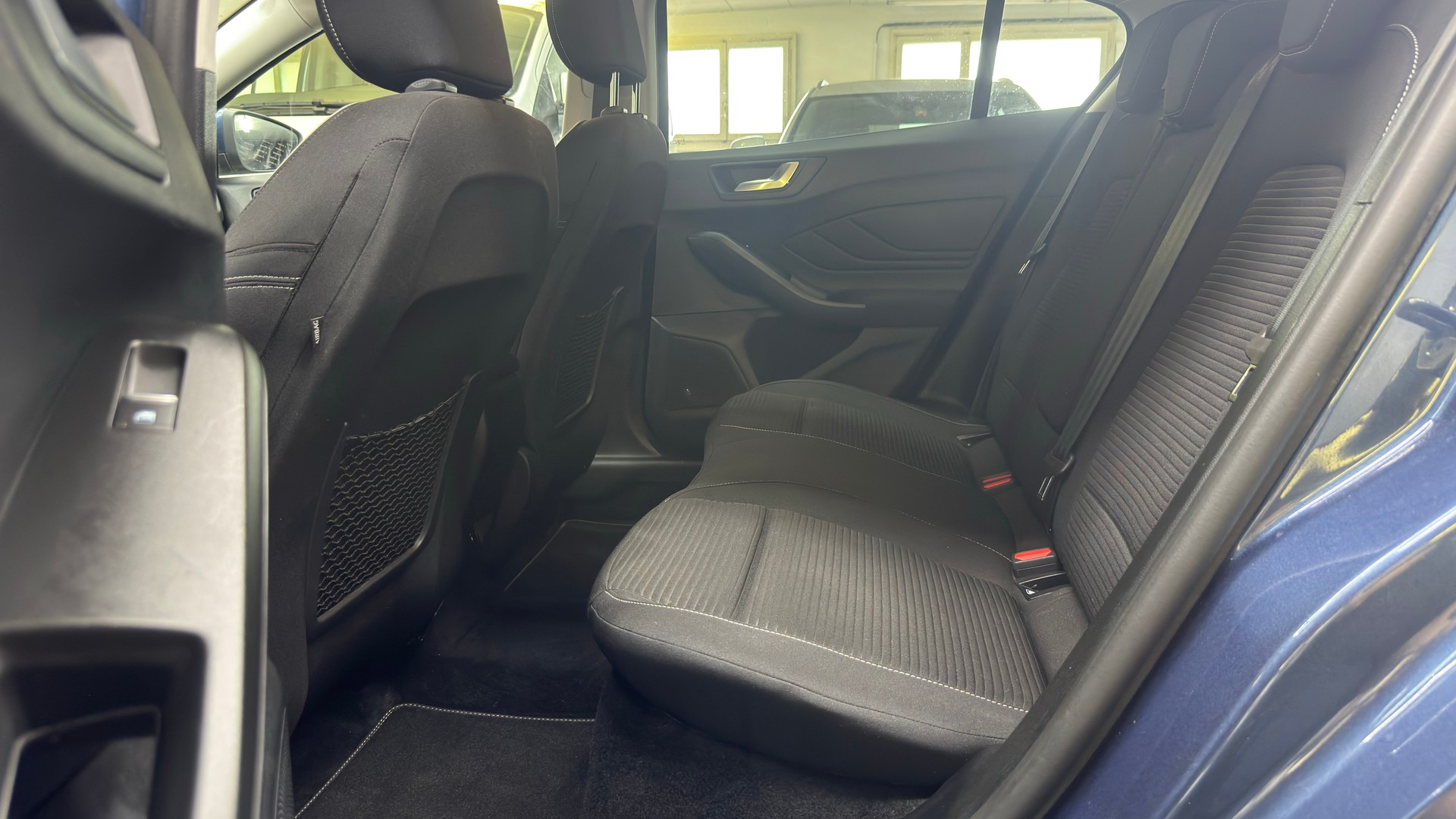 FORD Focus 1.0 MHEV Titanium X Automatic-image-13