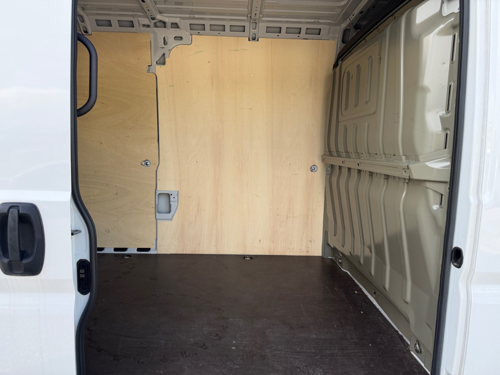 FIAT Ducato Maxi 35 L4H2 A8 - 3 Jahre Gratis Service-image-15