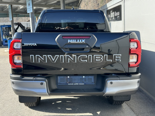 TOYOTA Hilux 2.8d MH Invi. DC4x4-image-4