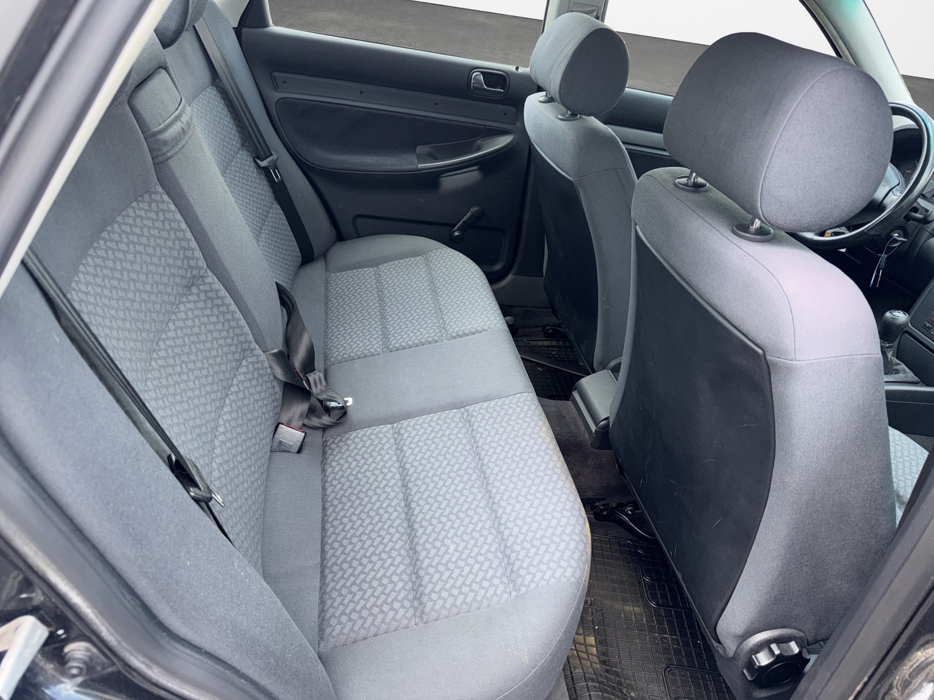 AUDI A4 Avant 1.8 TFSI-image-11