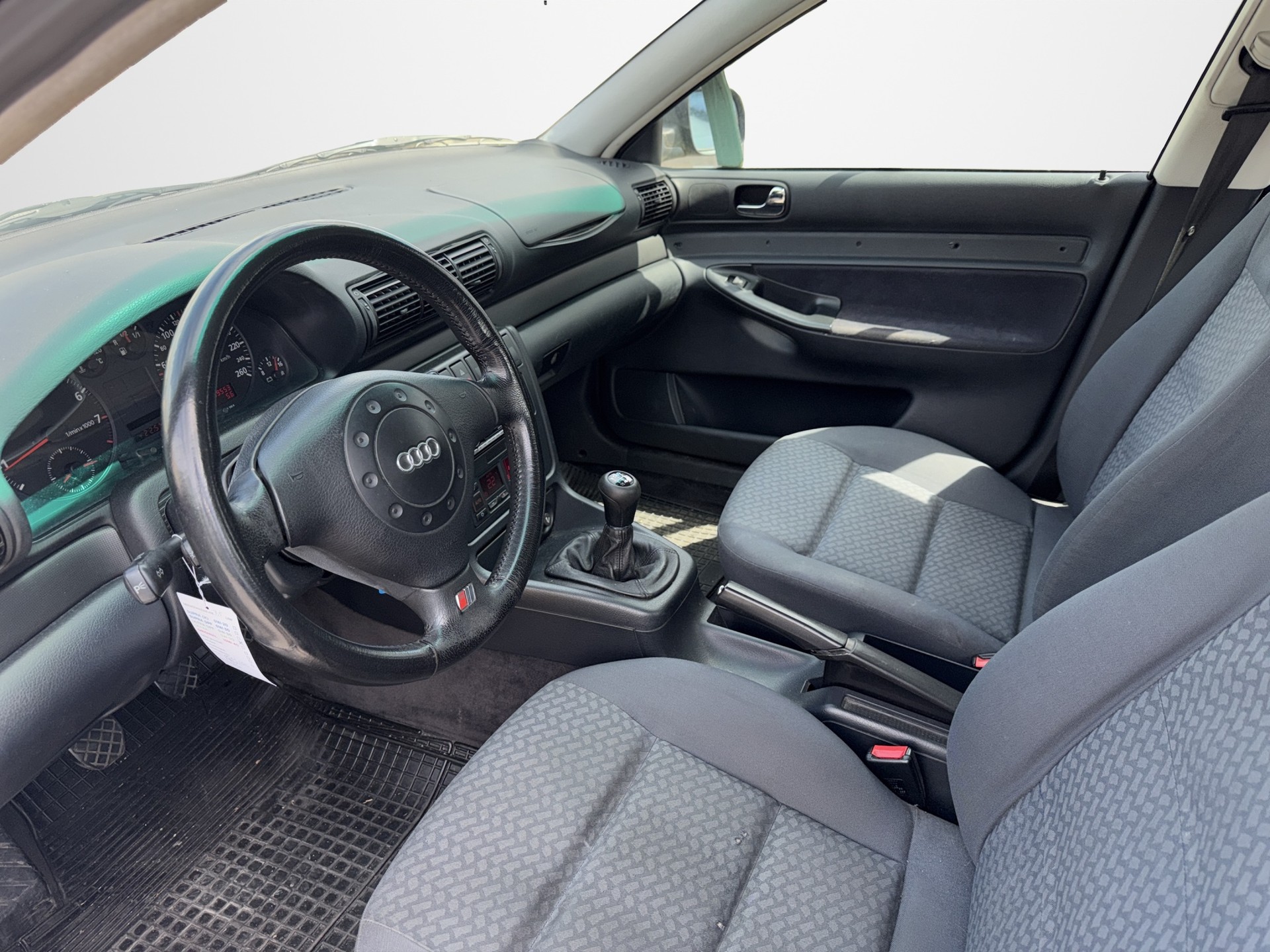 AUDI A4 Avant 1.8 TFSI-image-9