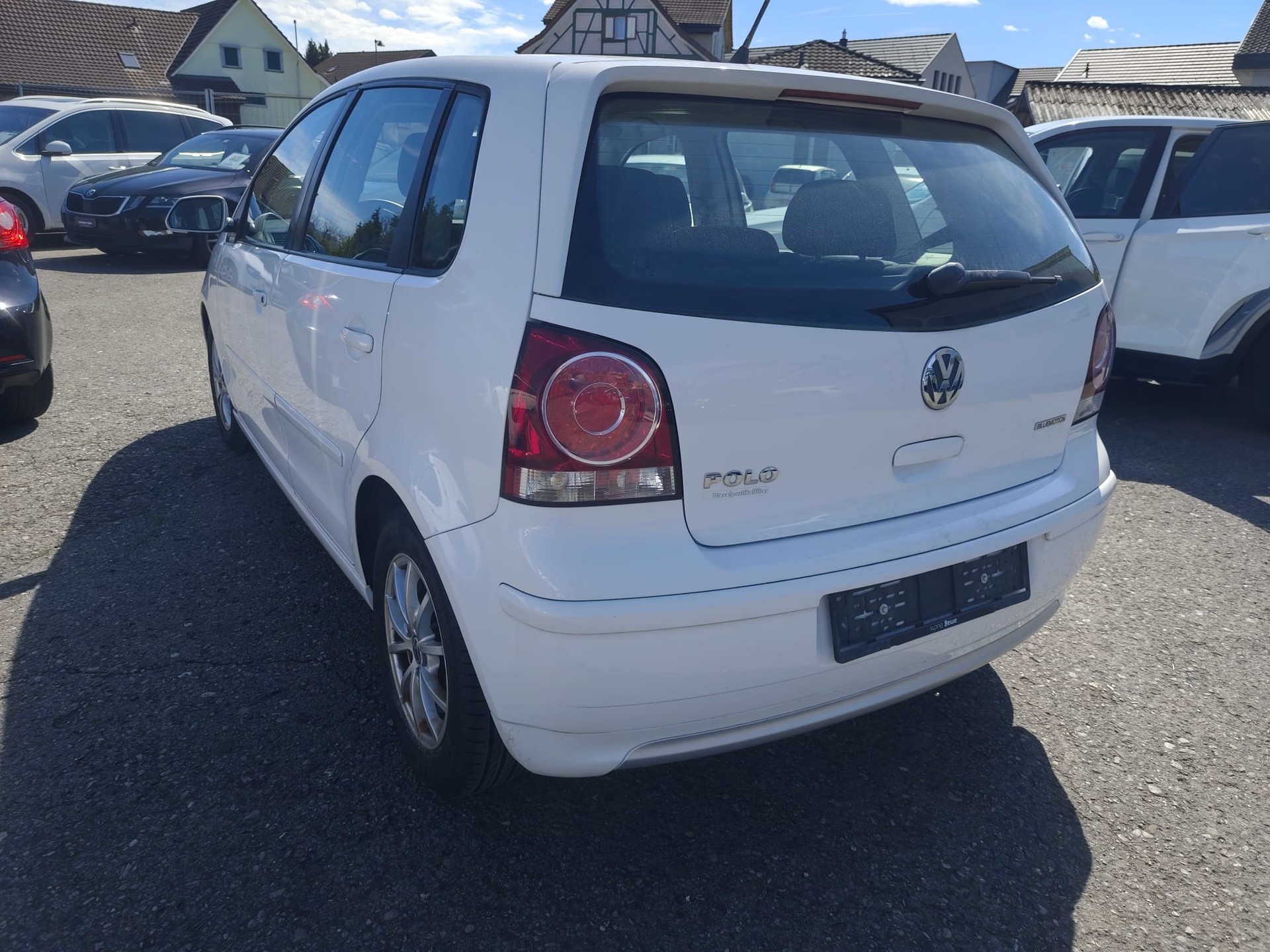 VW Polo 1.4 TDI Blue Motion-image-2