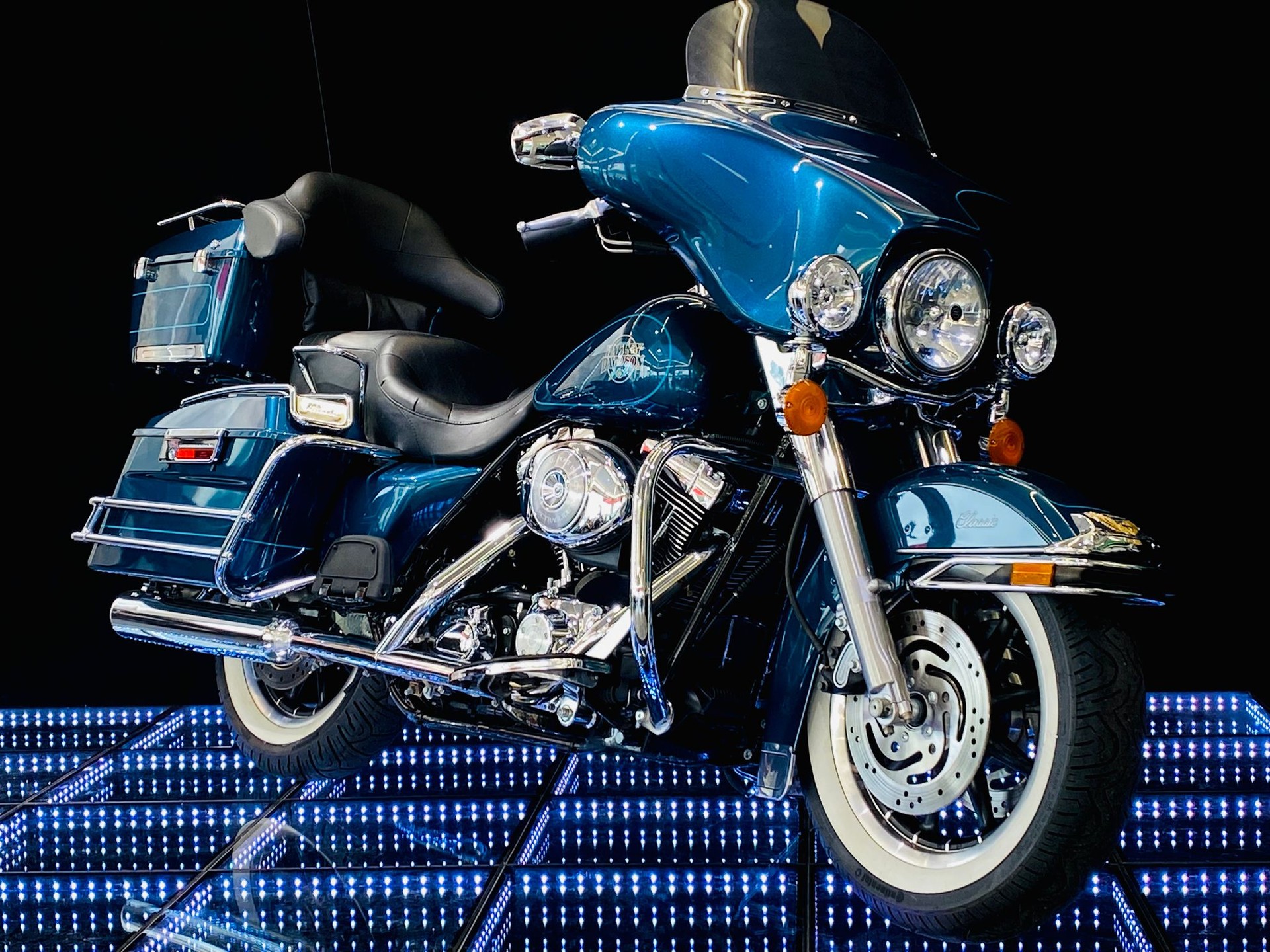 HARLEY-DAVIDSON FLHTCI Electra Glide Classic