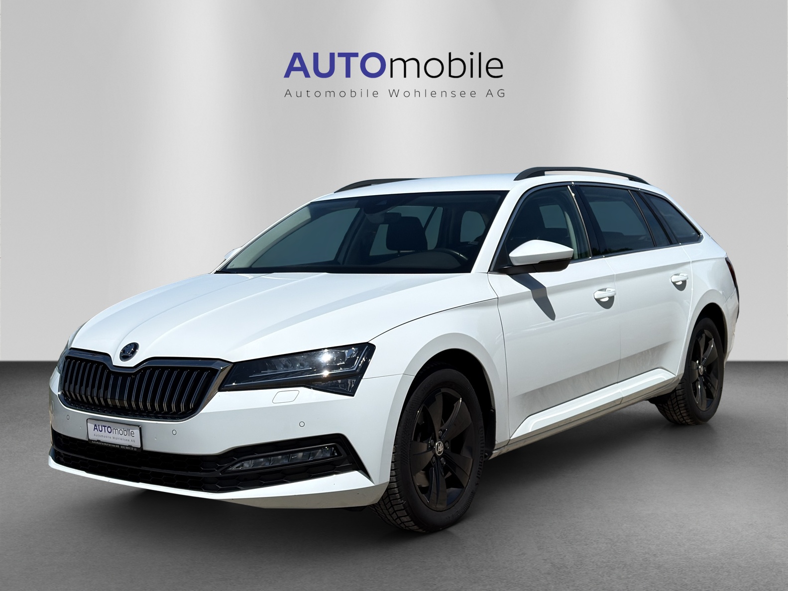 SKODA Superb Combi 2.0 TDi Ambition DSG-image-1