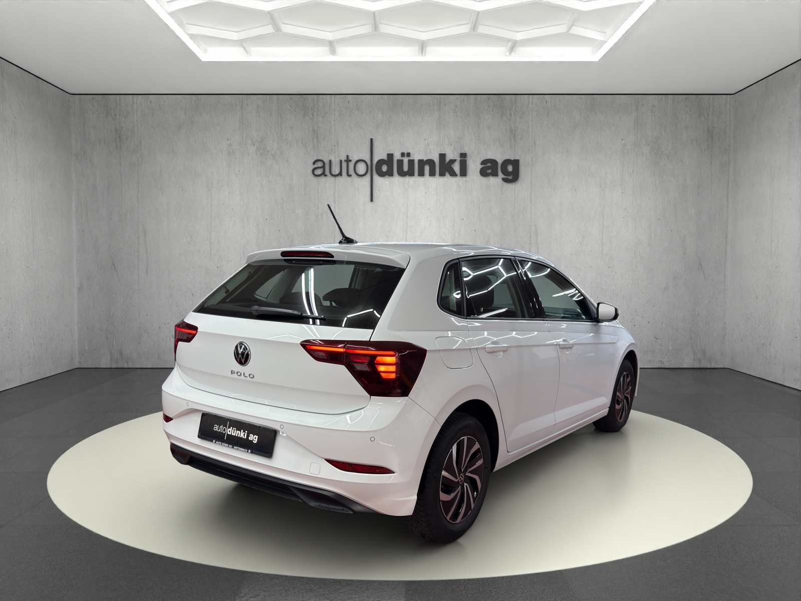 VW Polo 1.0 TSI Life DSG-showroom-element-3