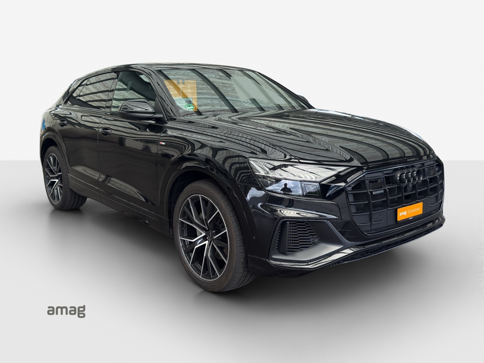AUDI Q8 55 TFSI quattro tiptronic-image-5