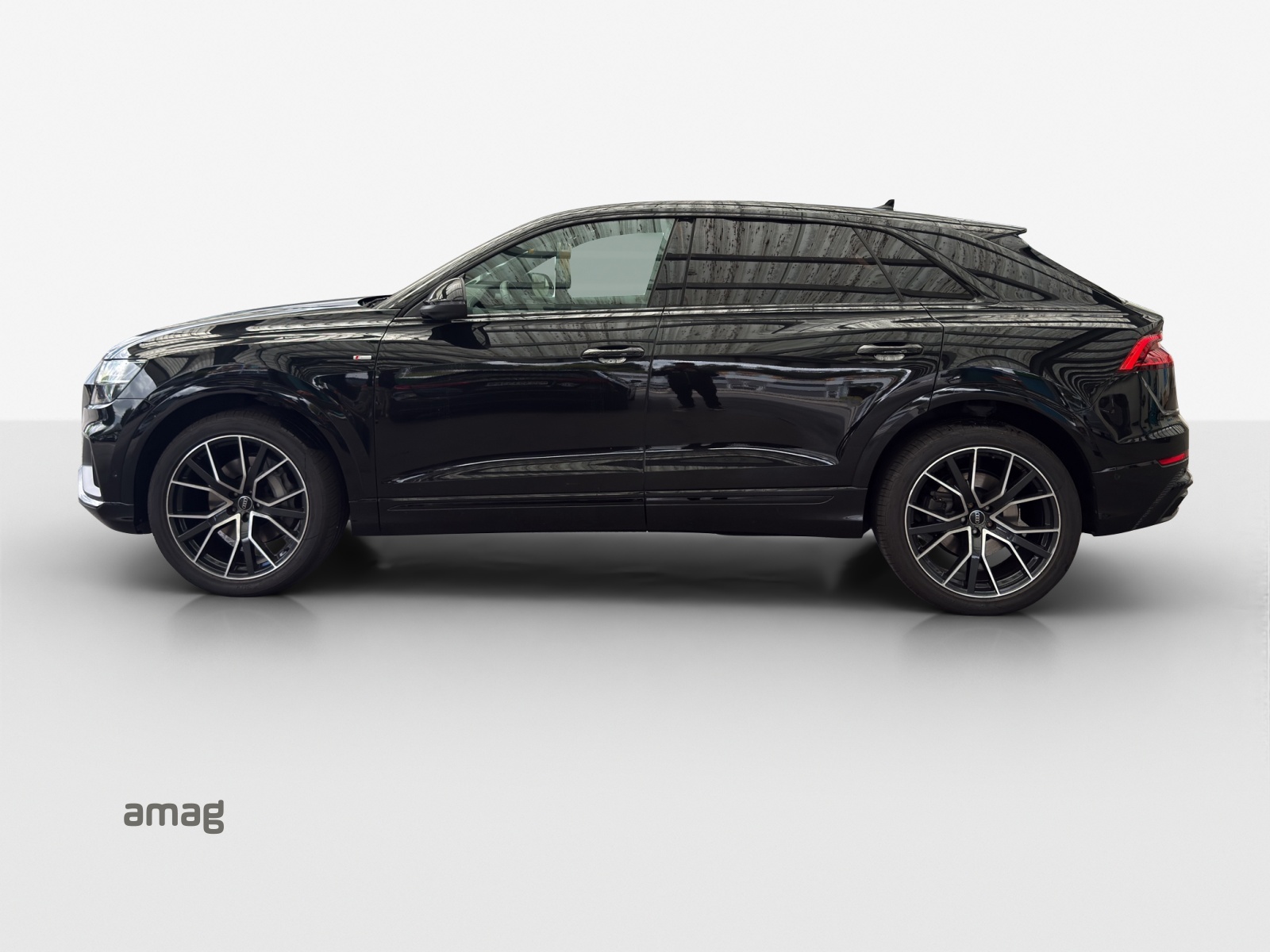 AUDI Q8 55 TFSI quattro tiptronic-image-1